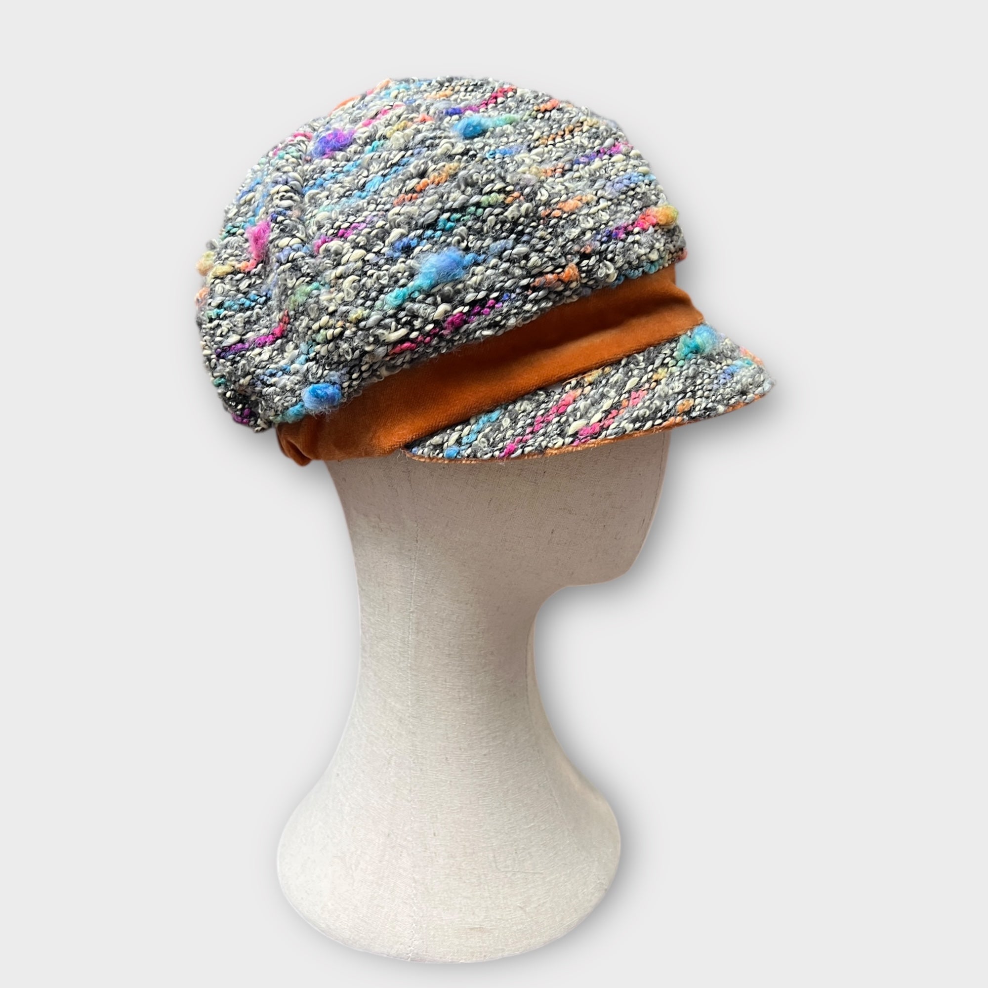 Berretto Donna In Lana Con Visiera In Tessuto Bouclé multicolor