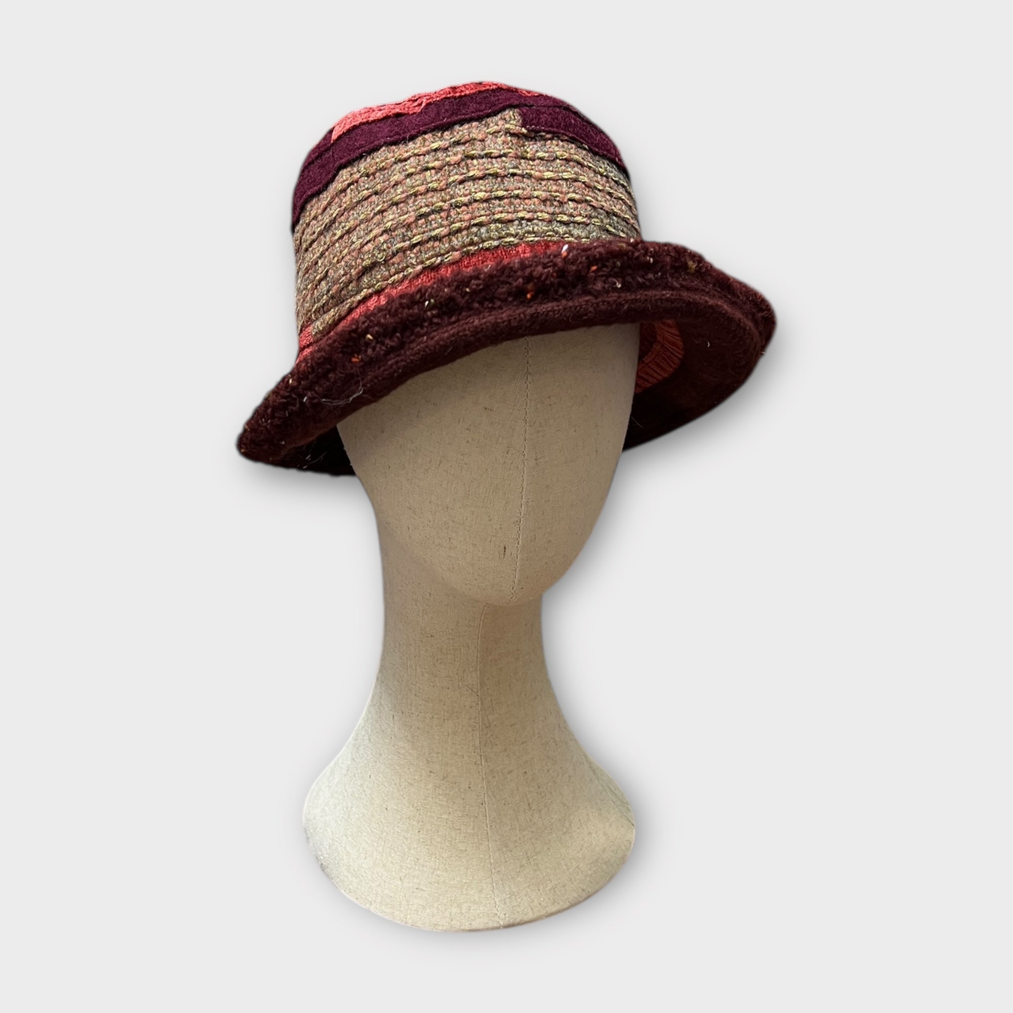 Cappello Donna In Tessuto Patchwork Di Lana E Velluto