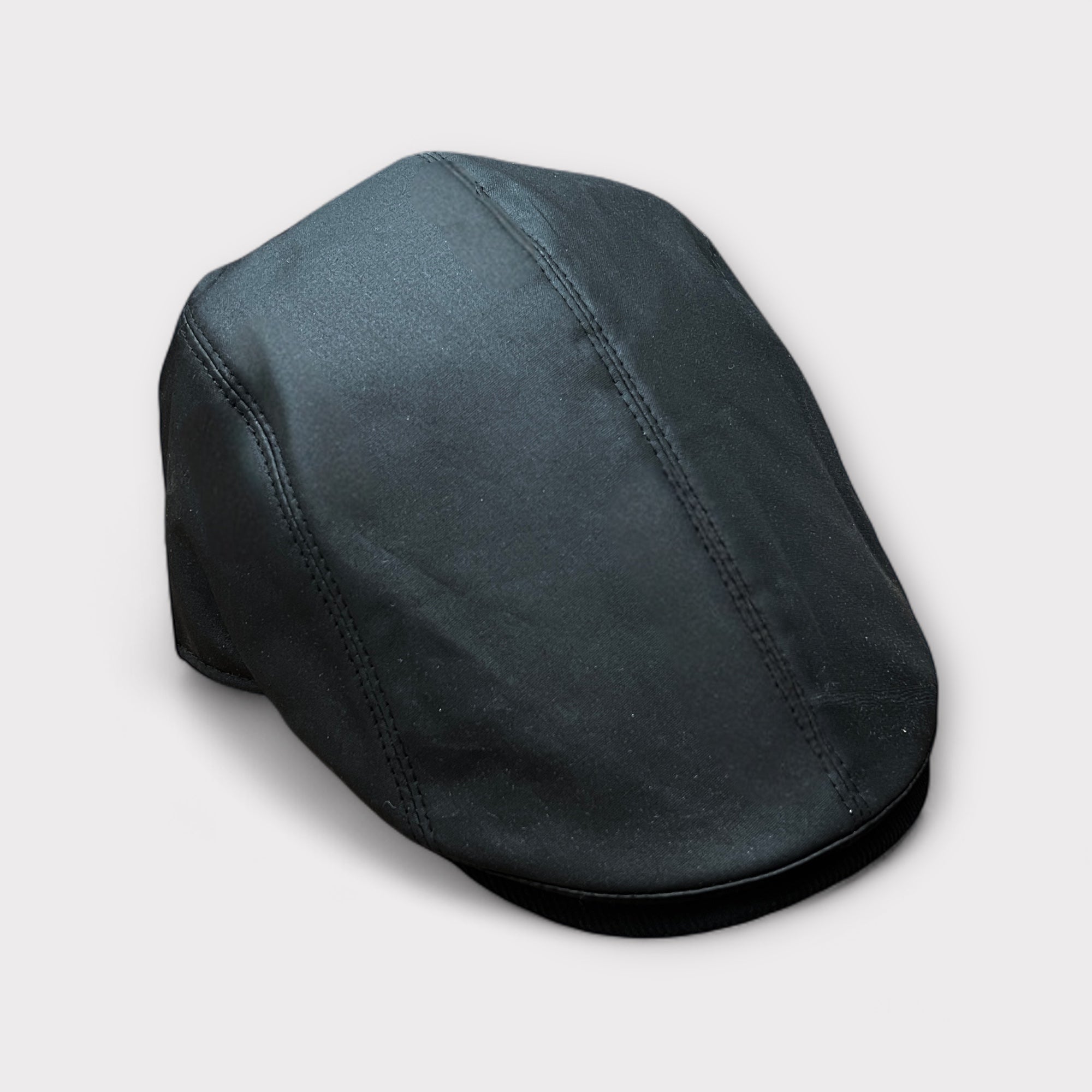 Coppola Invernale In Cotone Cerato Impermeabile Nero