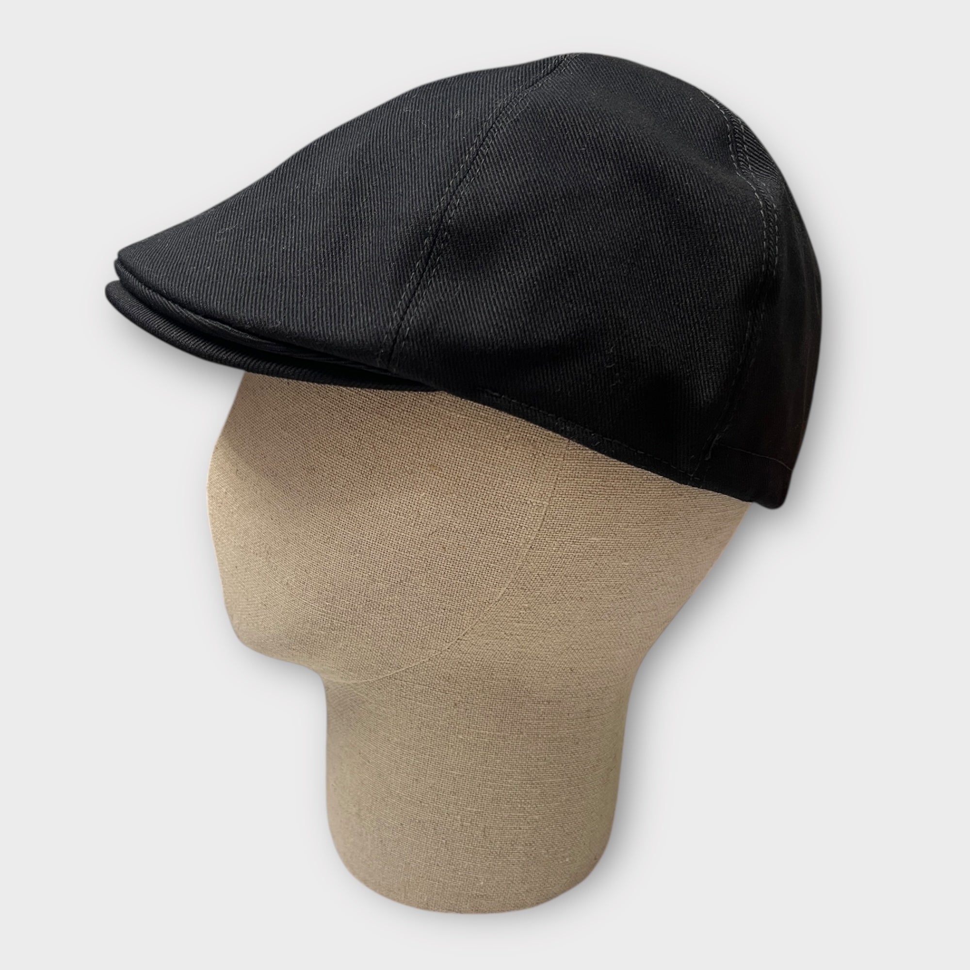 Coppola Invernale Becco In Cotone Nero Fodera in Pile