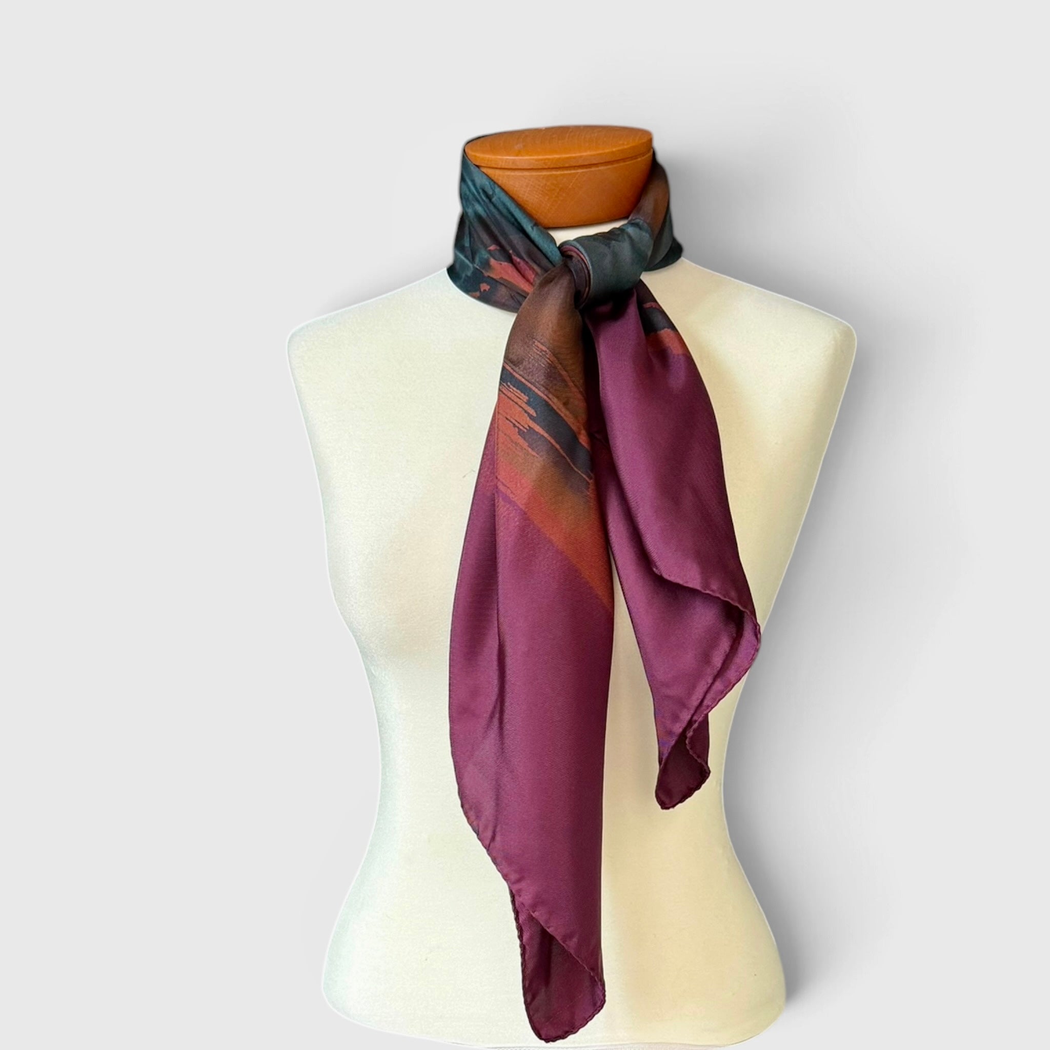 Foulard Quadrato In Chevron Di Pura Seta Di Gelso 90 x 90 cm