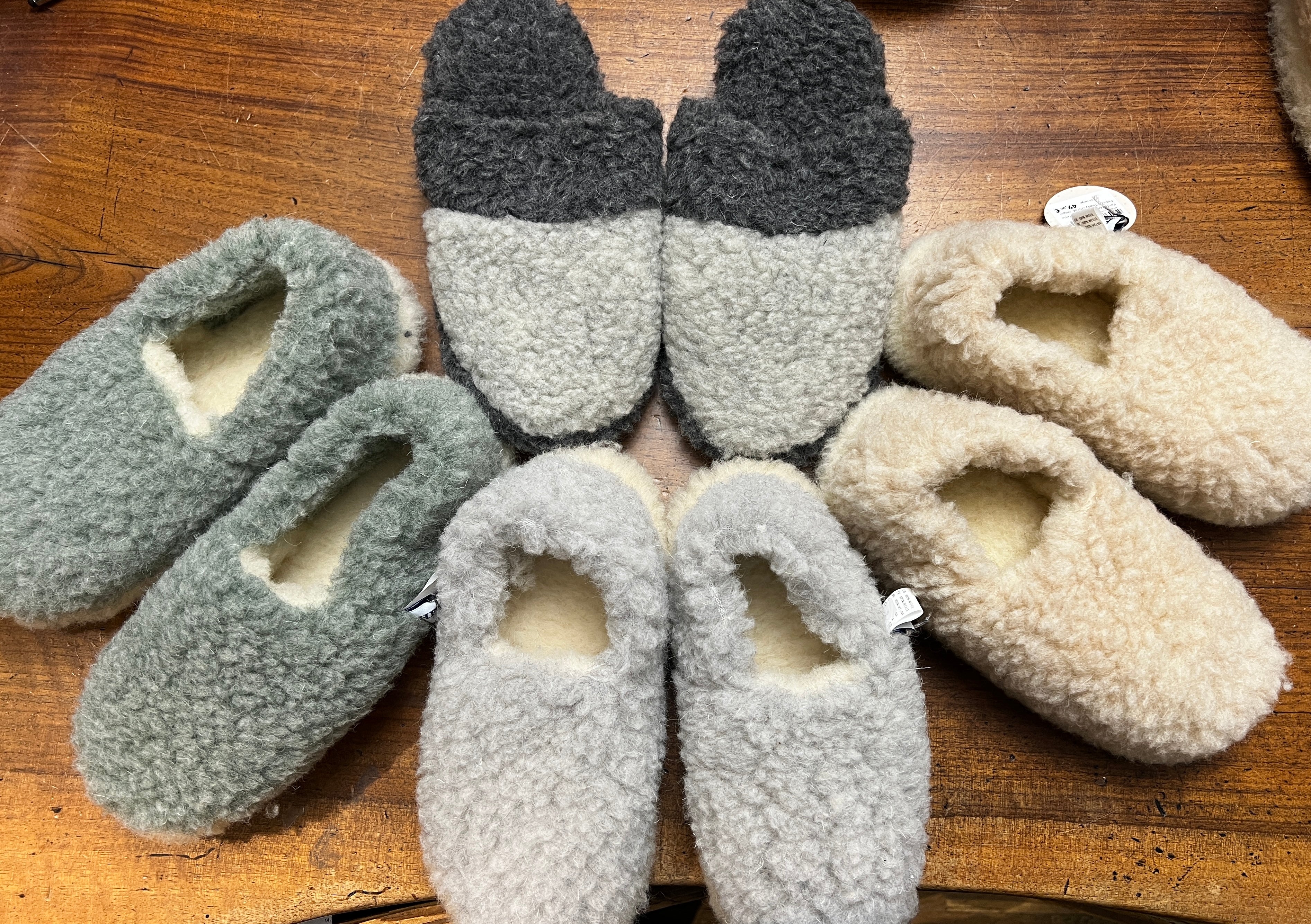 Pantofola Slip on Unisex In Pura Lana Effetto Pelliccia Teddy