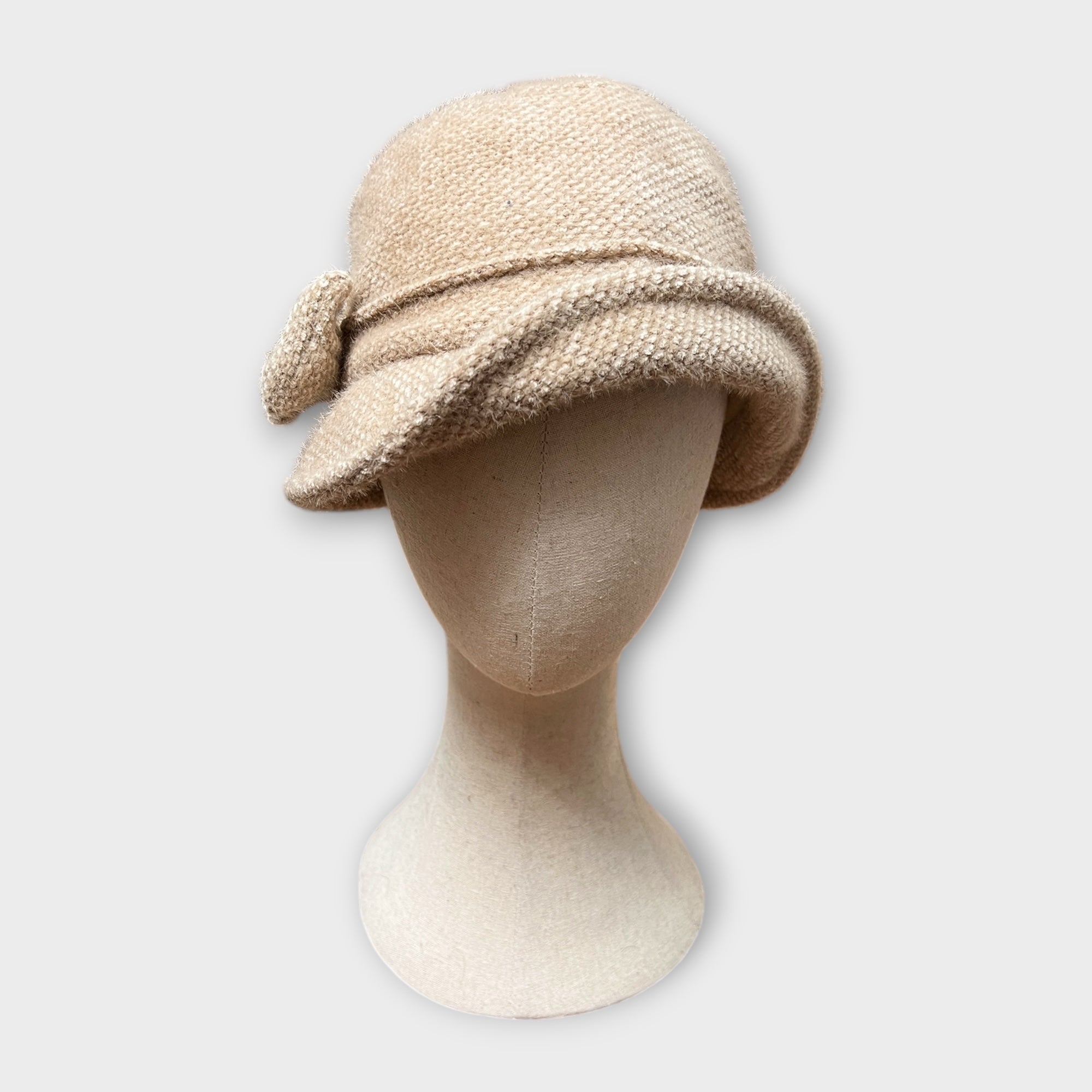 Cappello Bucket Donna In Maglia Con Fiocco Spilla