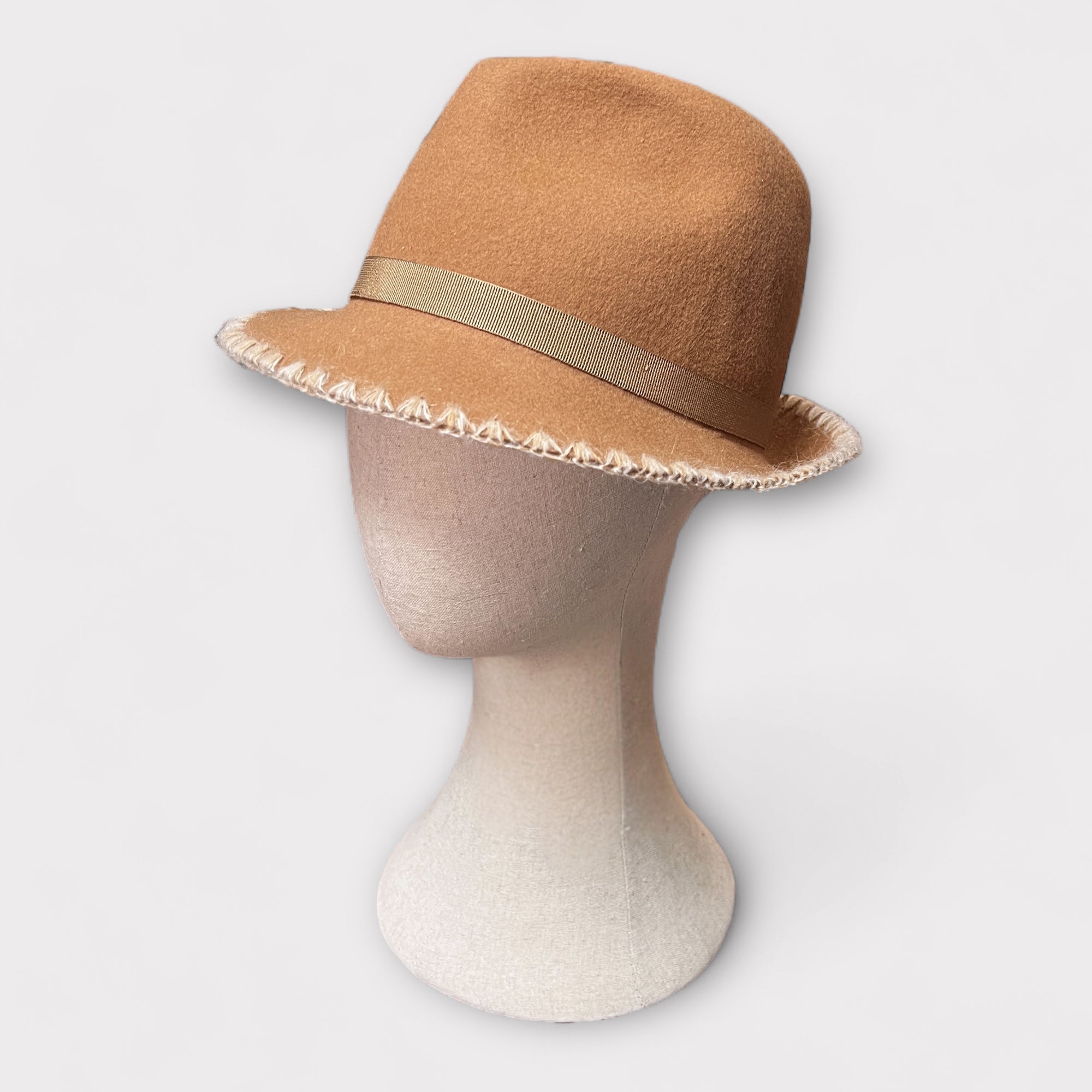 Cappello Trilby Donna In Feltro Bordo Ricamato