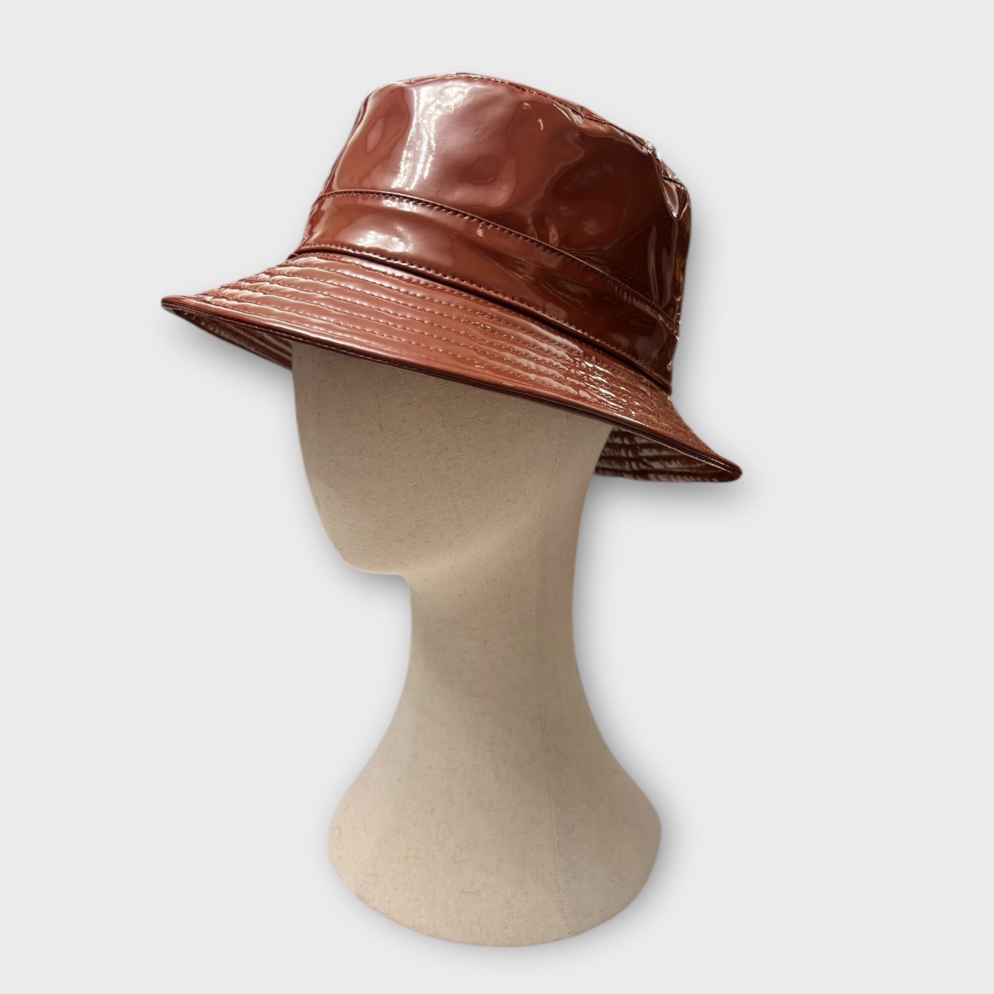 Cappello Donna Bucket Pieghevole E Impermeabile In Vernice