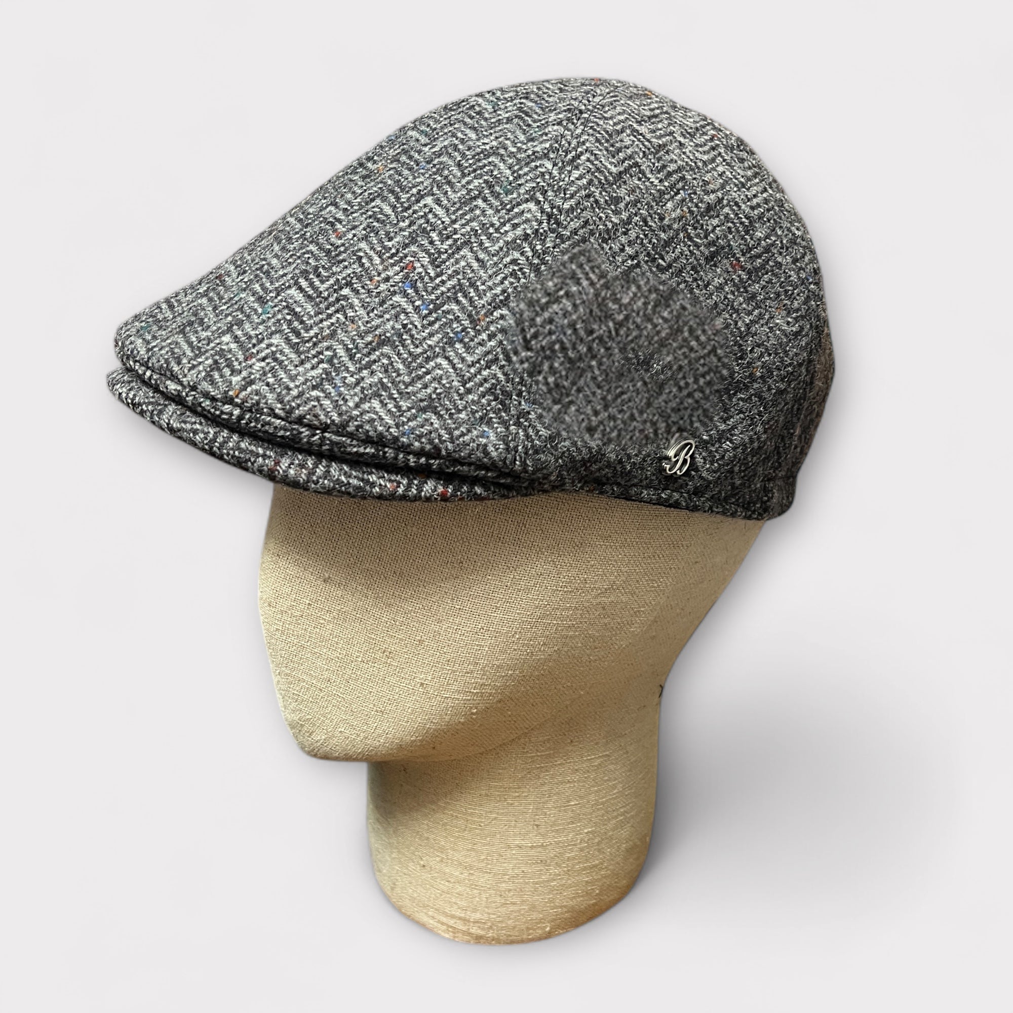 Coppola Invernale In Pura Lana Becco D'Oca