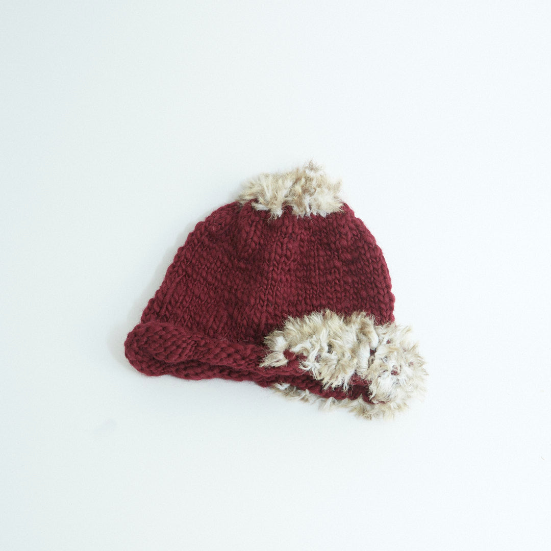 Berretto Beanie In Maglia Di Lana Handmade Con Dettagli In Eco Pelliccia