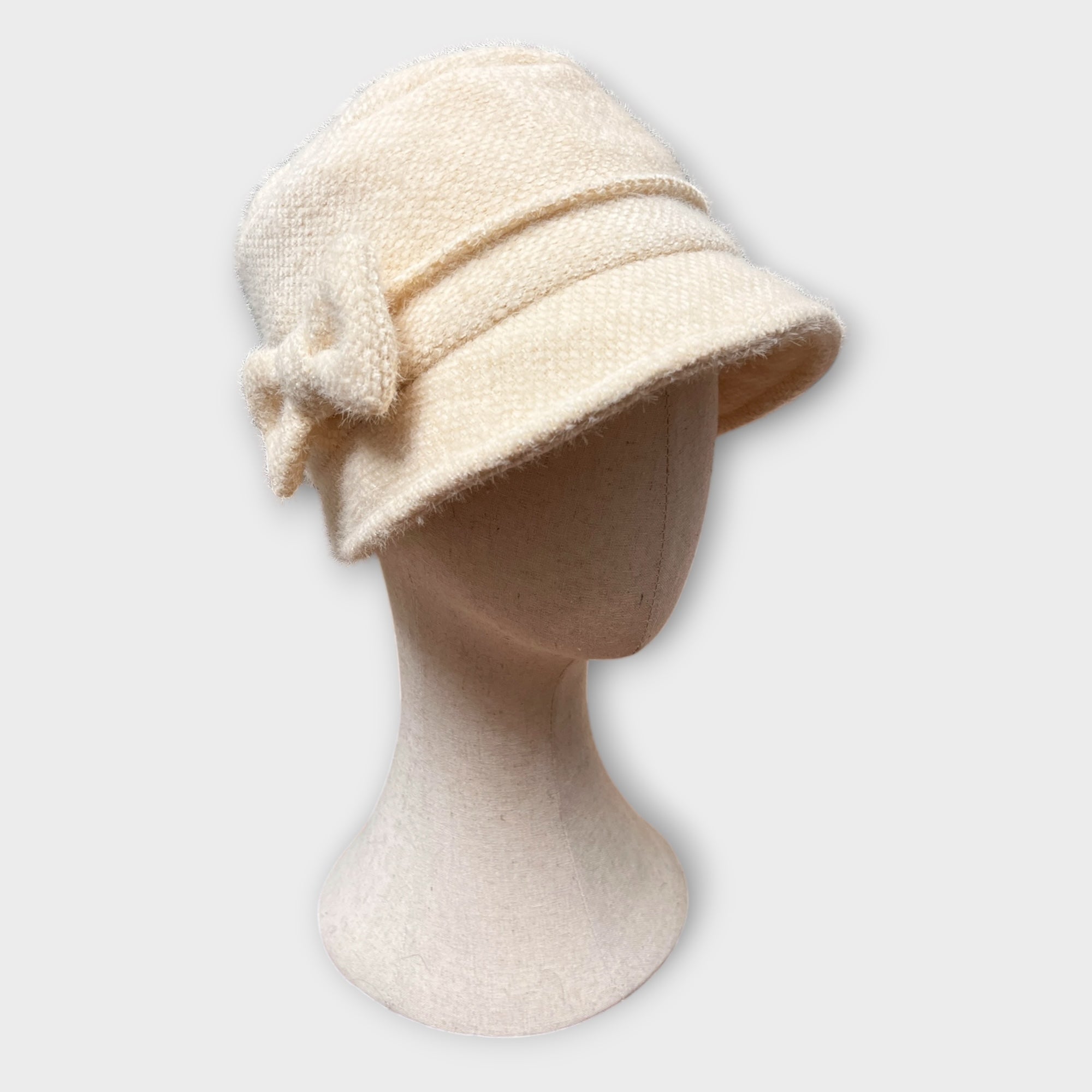 Cappello Bucket Donna In Maglia Con Fiocco Spilla