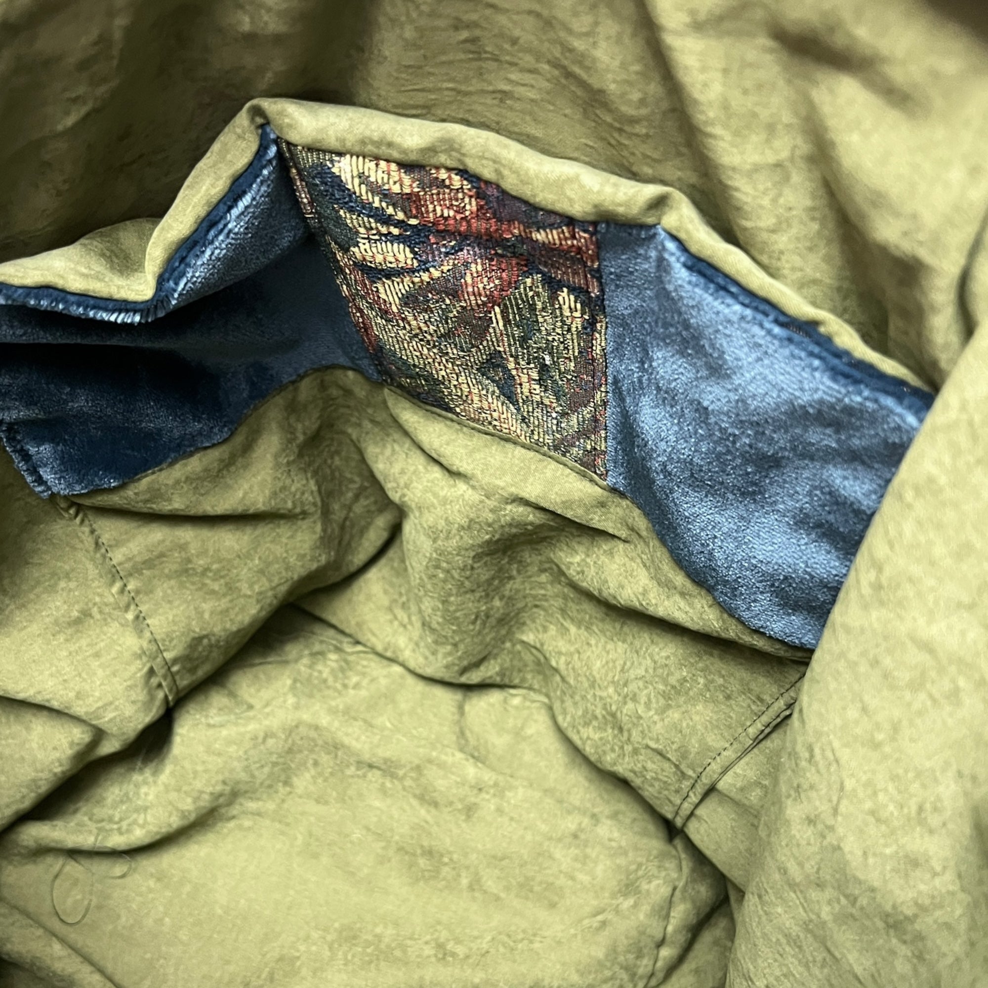 Borsa Shopping in Tessuto Reversibile con Striscia Decorativa