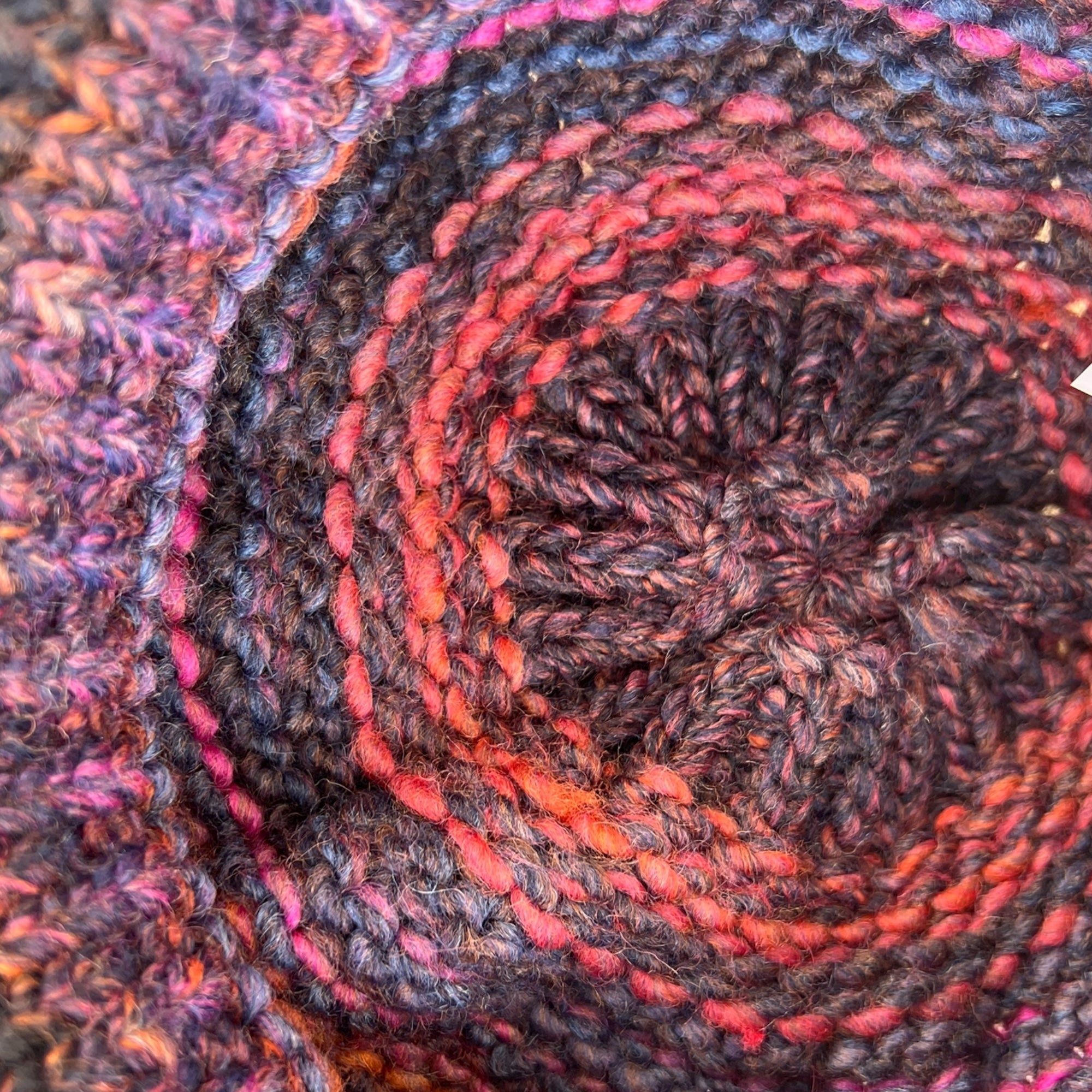 Berretto Donna Con Visiera In Maglia Di Lana Fantasia