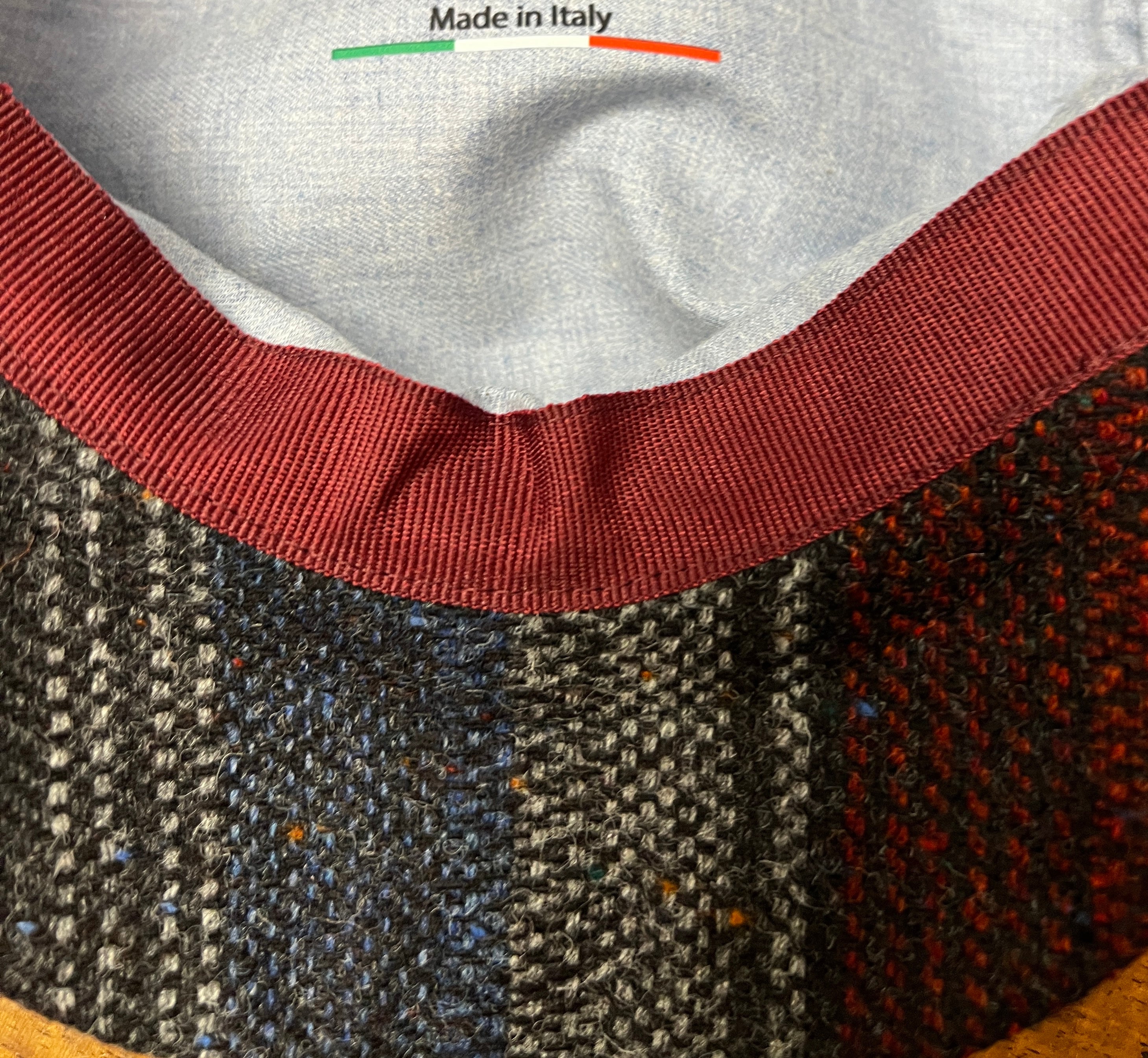 Coppola Irlandese 8 spicchi In Pura Lana Blu e Bordeaux