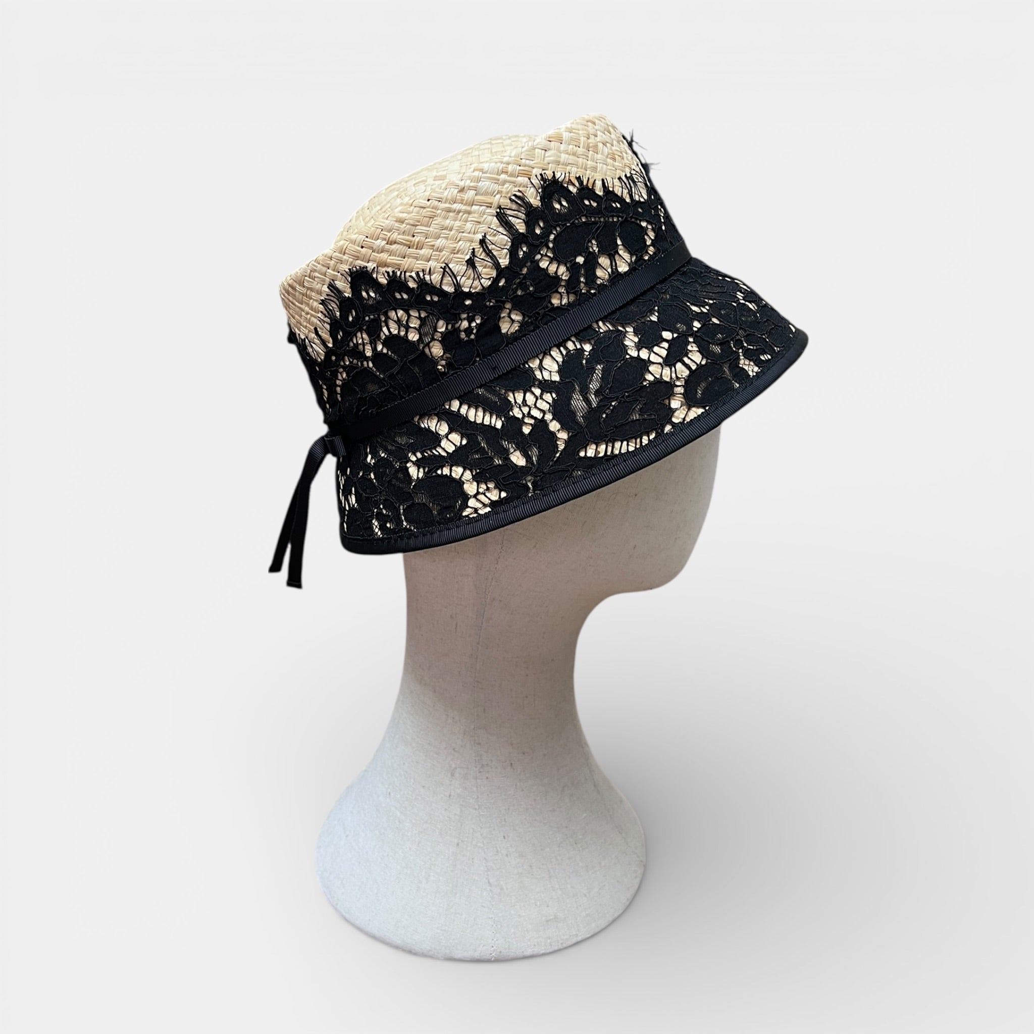 Cappello Donna Estivo Cloche in Raffia e Pizzo - Cappelleria Bacca
