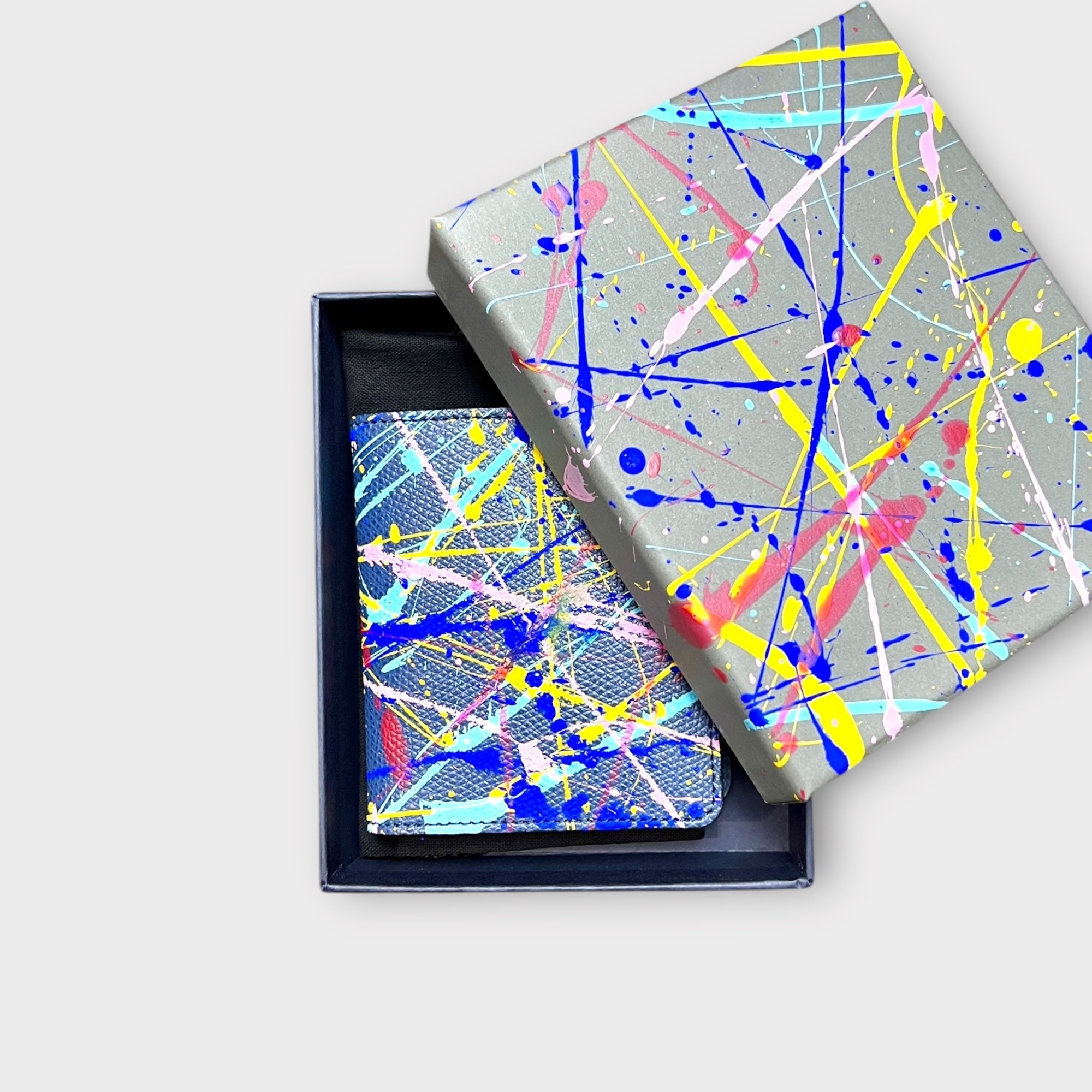 Portacarte In Pelle Dipinto A Mano Mamiki