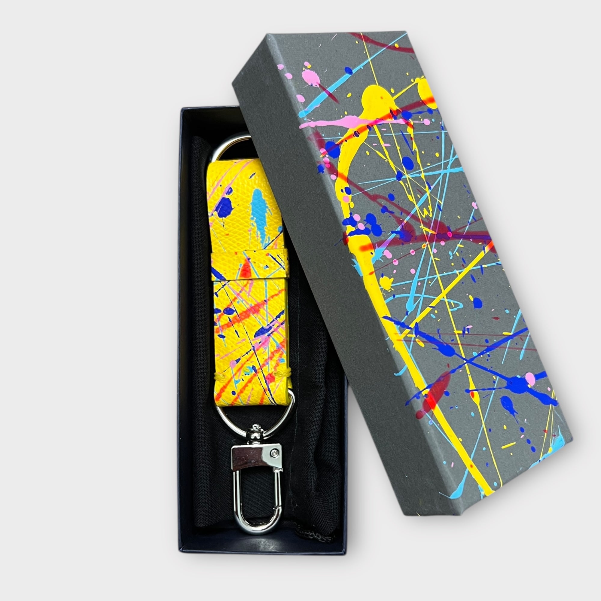 Portachiavi In Pelle Dipinta A Mano