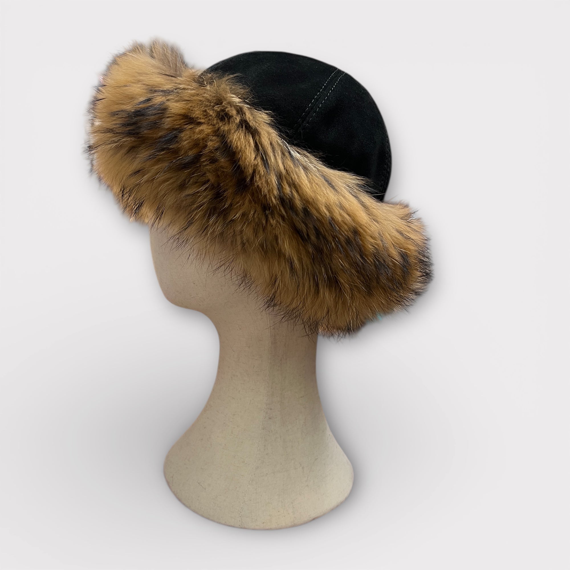 Colbacco Da Donna In Pelle E Pelliccia Di Raccoon