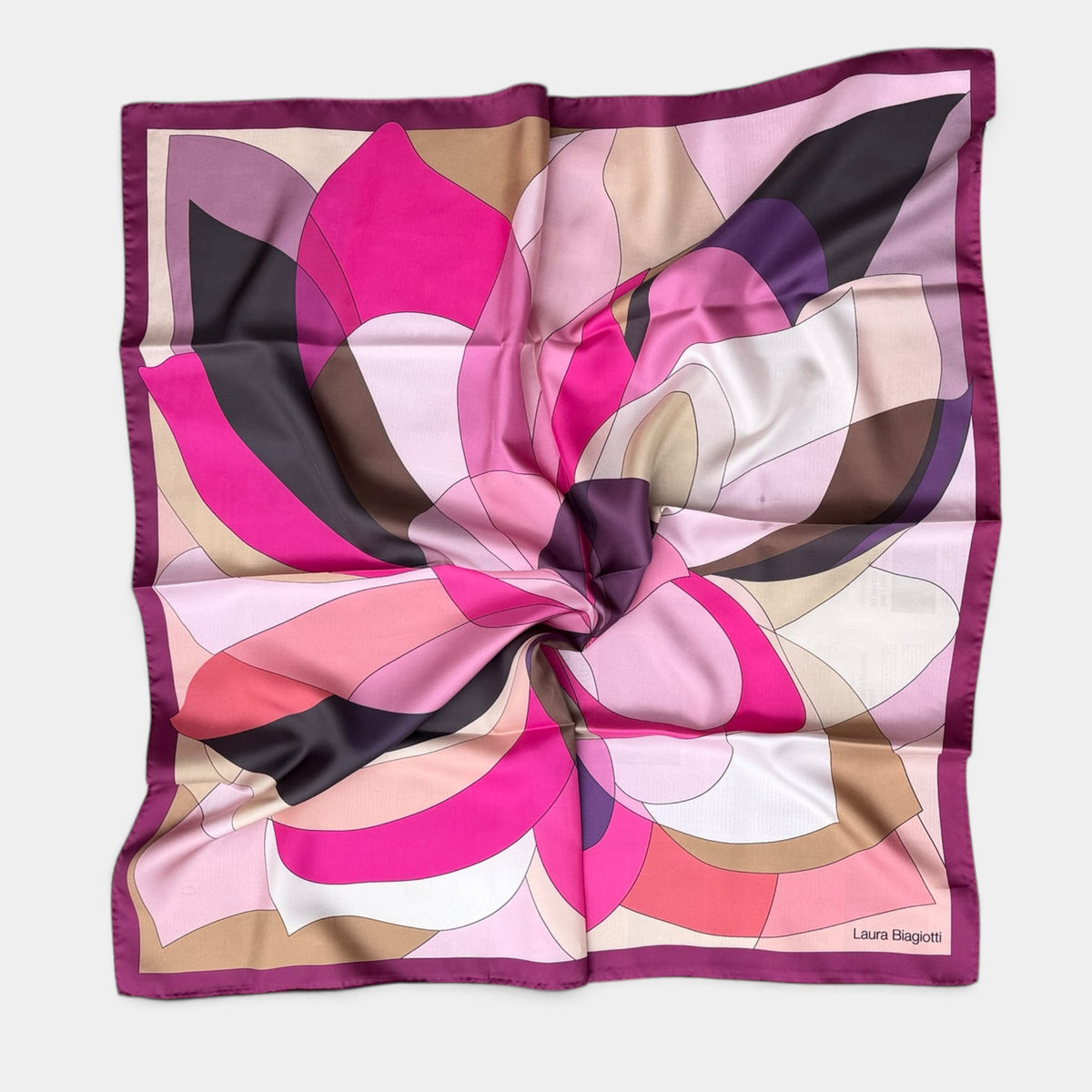 Foulard Laura Biagiotti in seta 90x90 cm, geometrico, variante rosa
