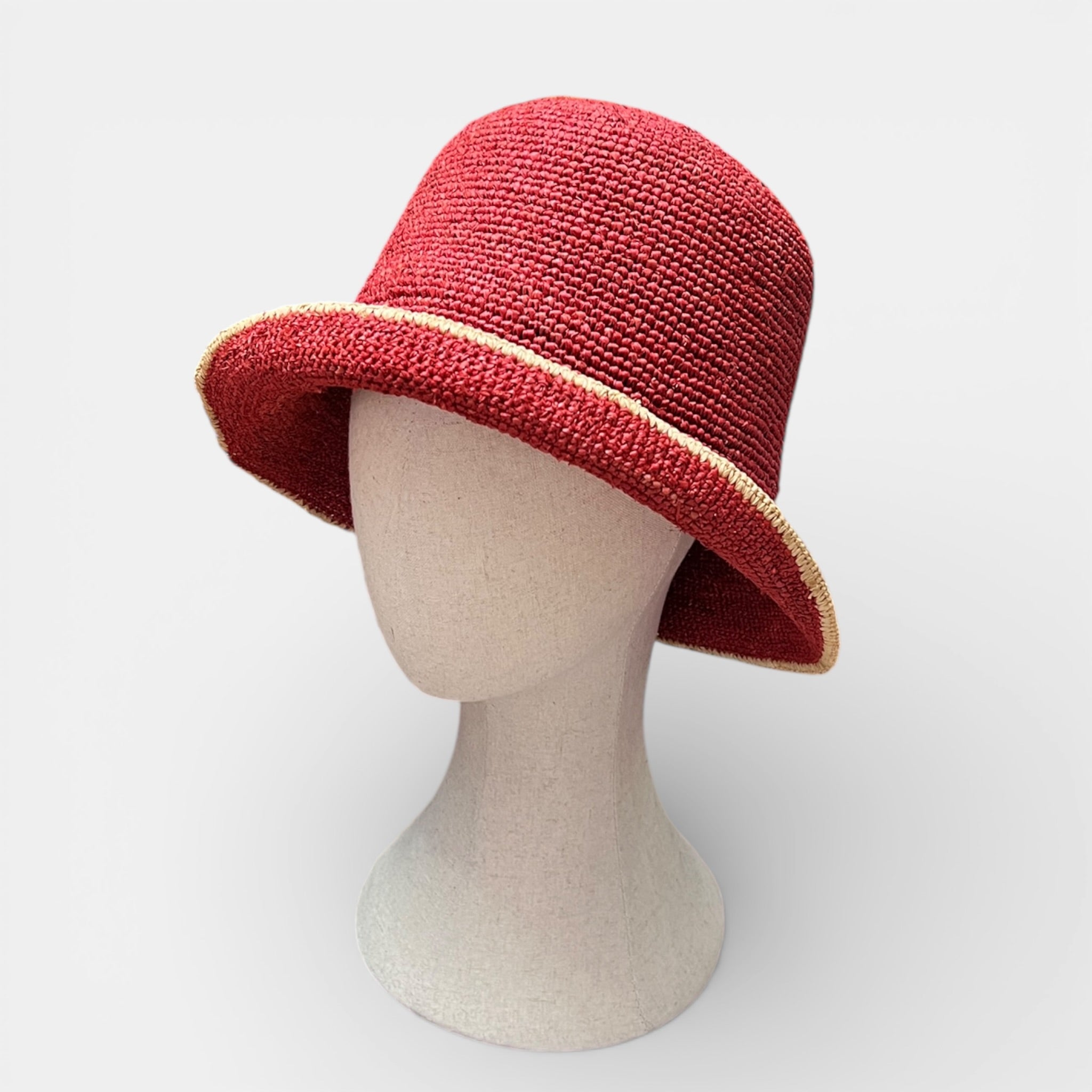 Cappello Donna Cloche in Raffia Crochet Fatto a Mano - Cappelleria Bacca