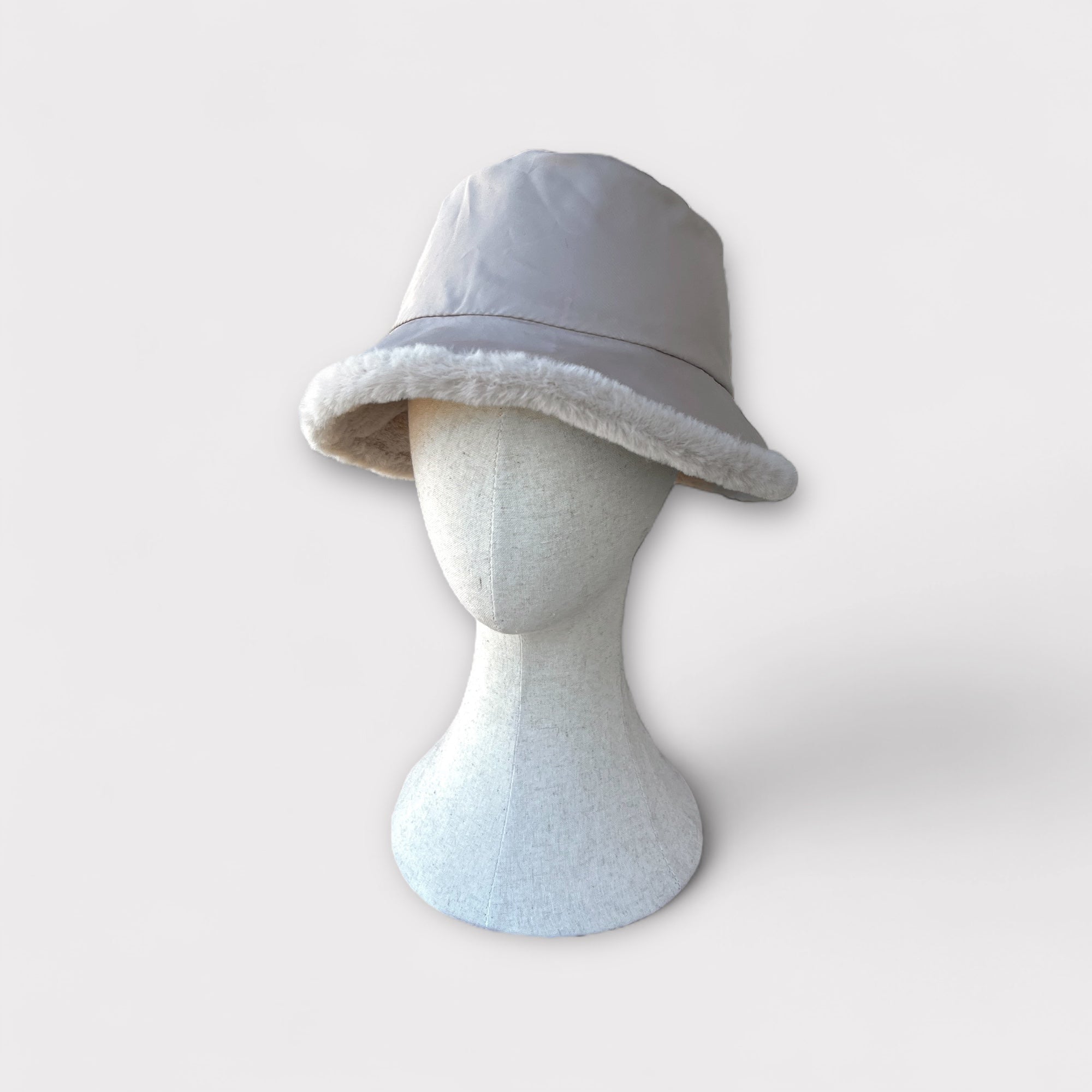 Cappello Donna Reversibile Eco Pelliccia-Tessuto