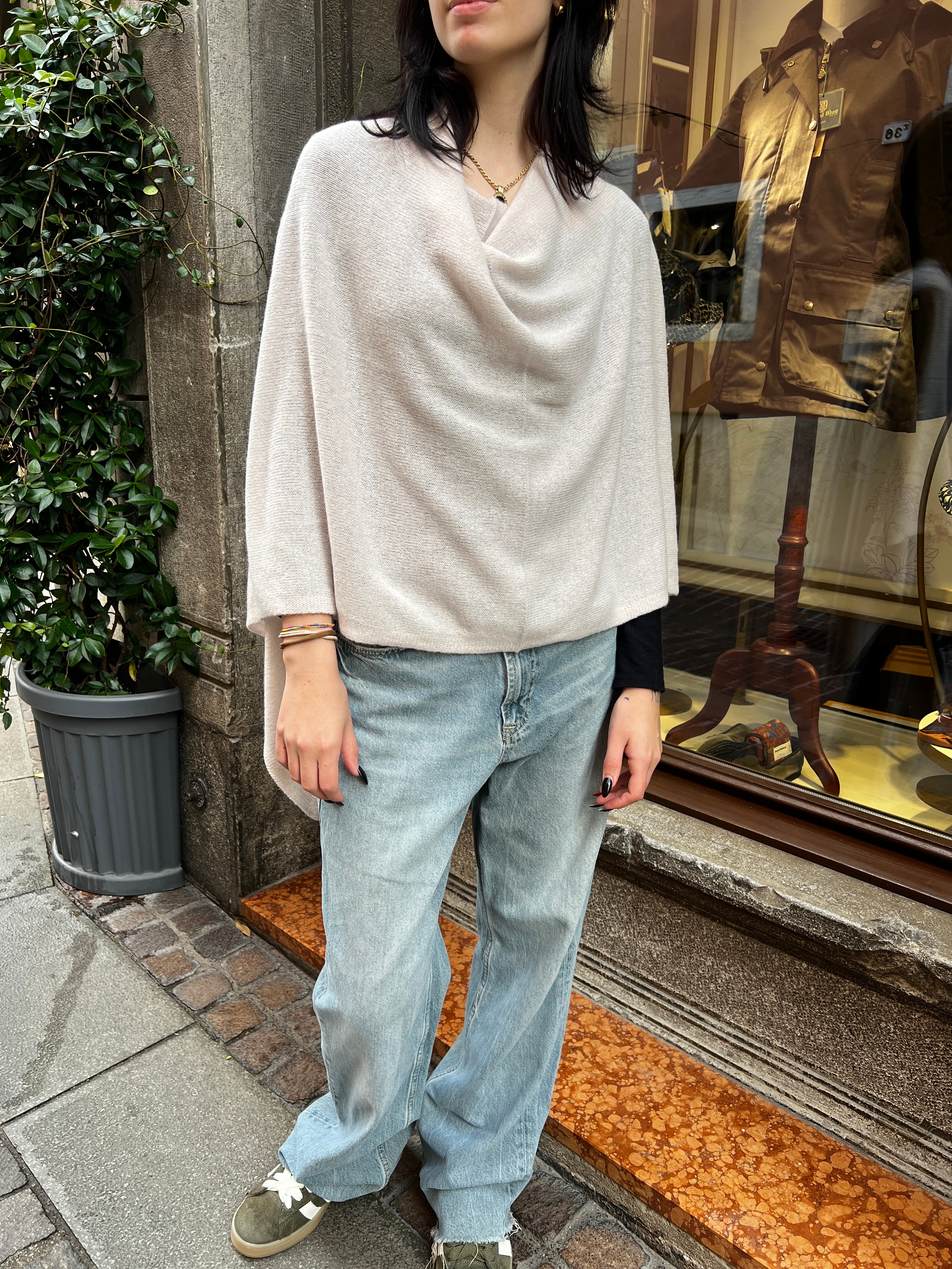 Mantella Poncho In Puro Cashmere