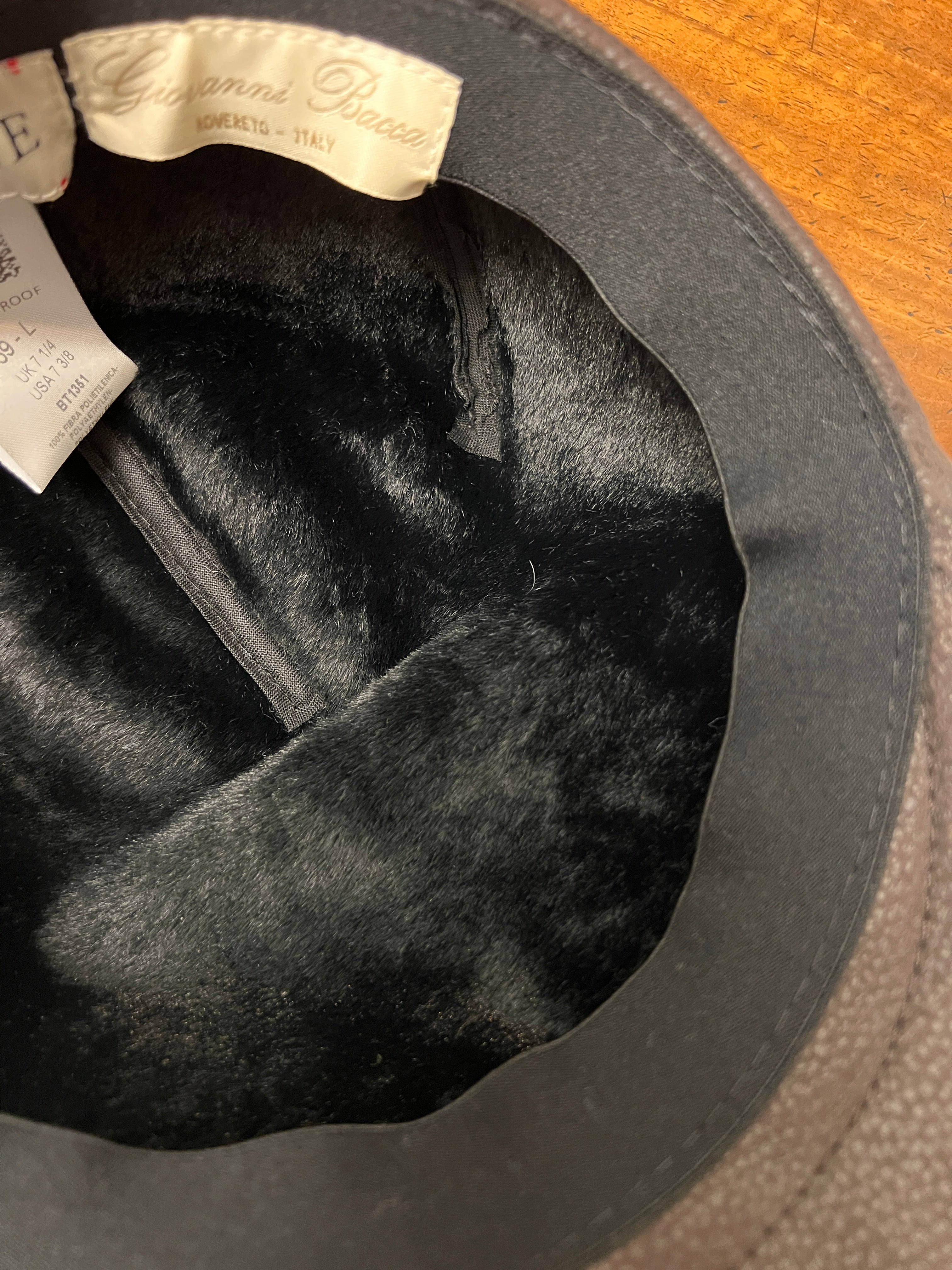 Coppola Invernale Impermeabile Marrone