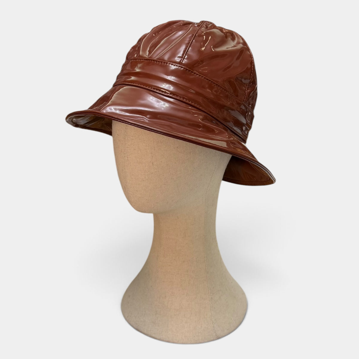 Cappello Donna Impermeabile Vernice