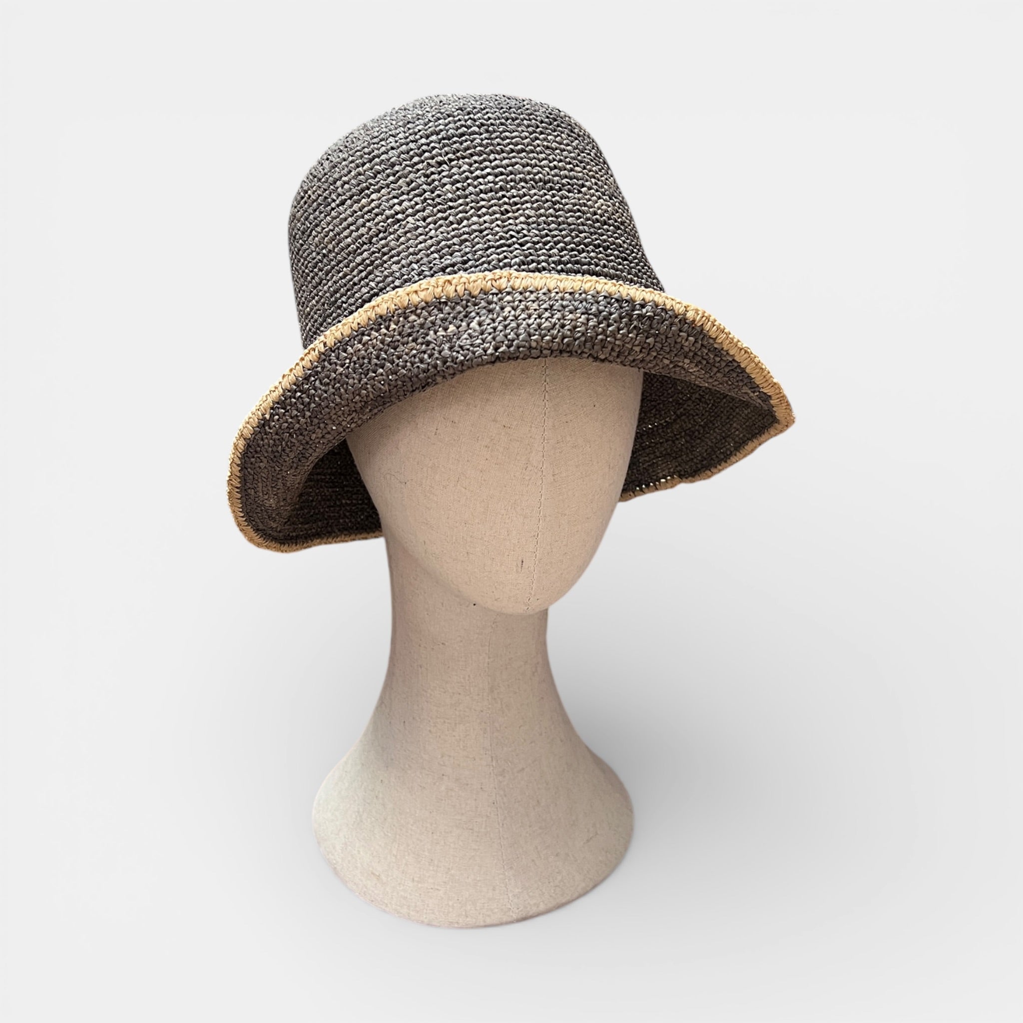 Cappello Donna Cloche in Raffia Crochet Fatto a Mano - Cappelleria Bacca
