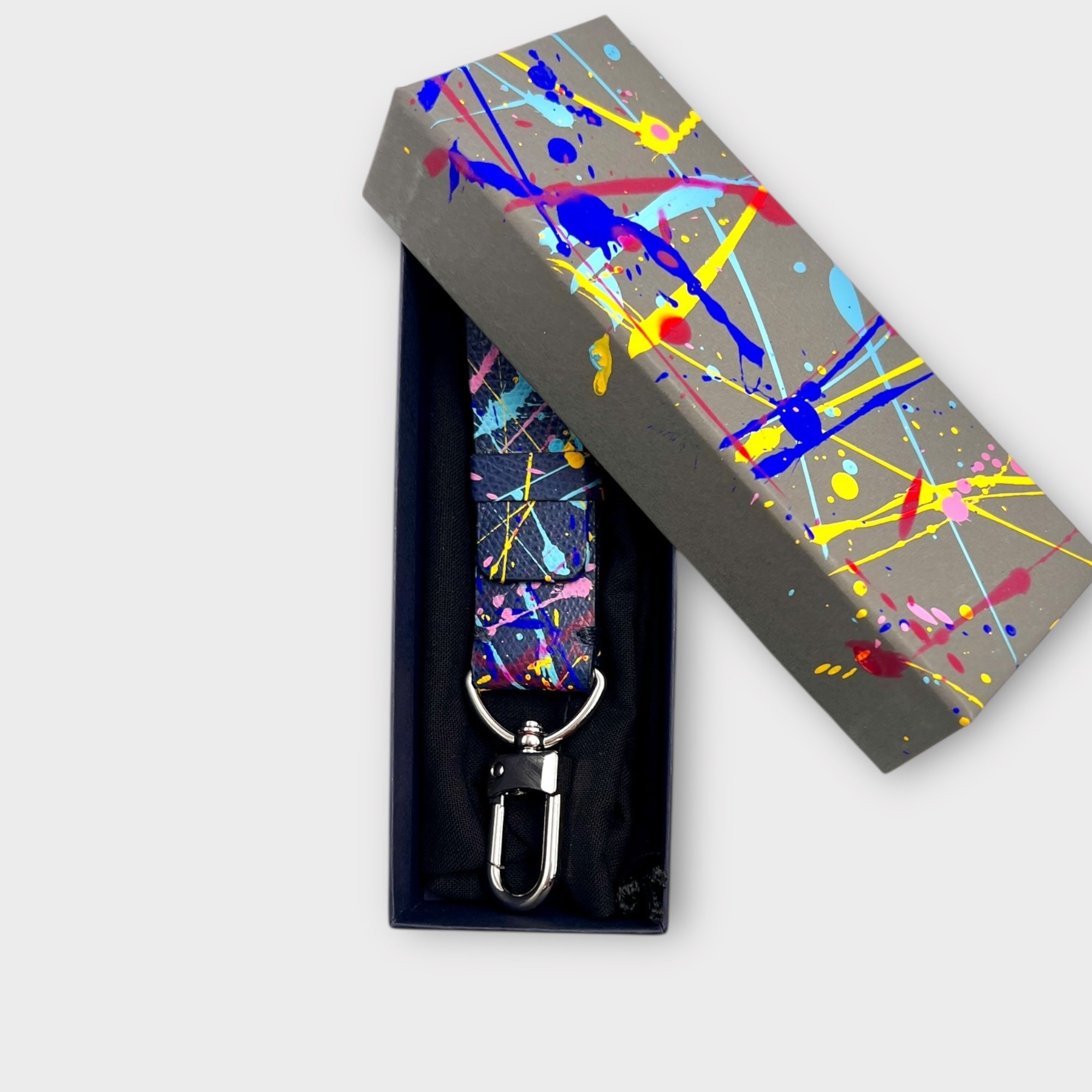 Portachiavi In Pelle Dipinta A Mano