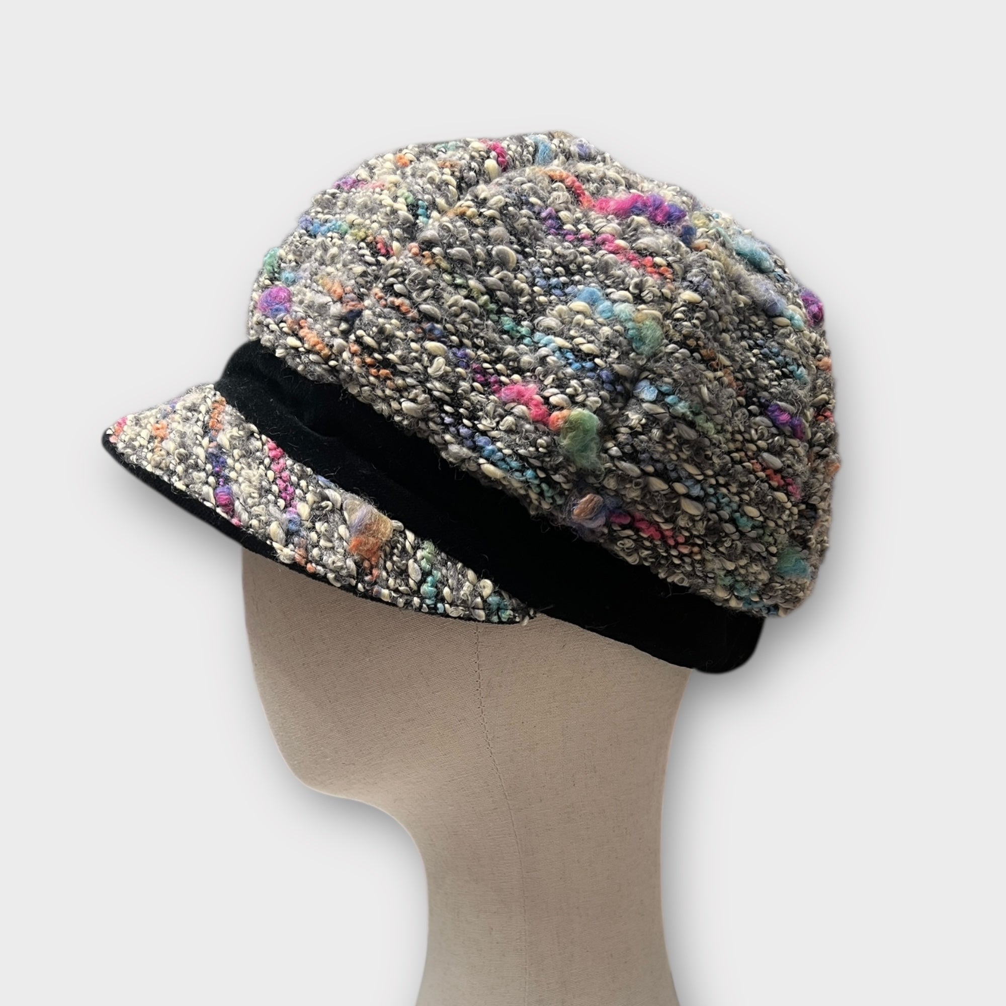 Berretto Donna In Lana Con Visiera In Tessuto Bouclé multicolor