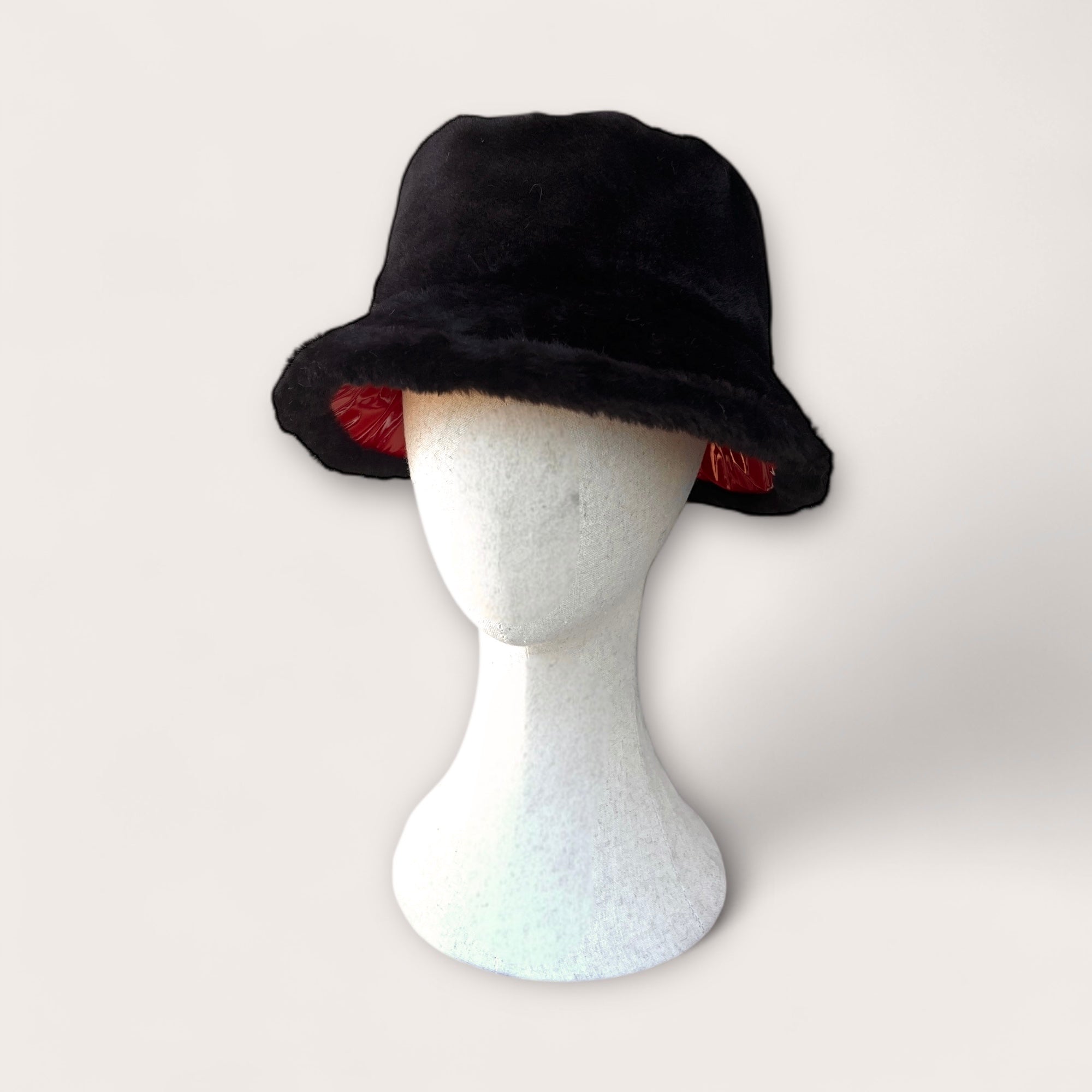 Cappello Donna Reversibile Eco Pelliccia-Vernice