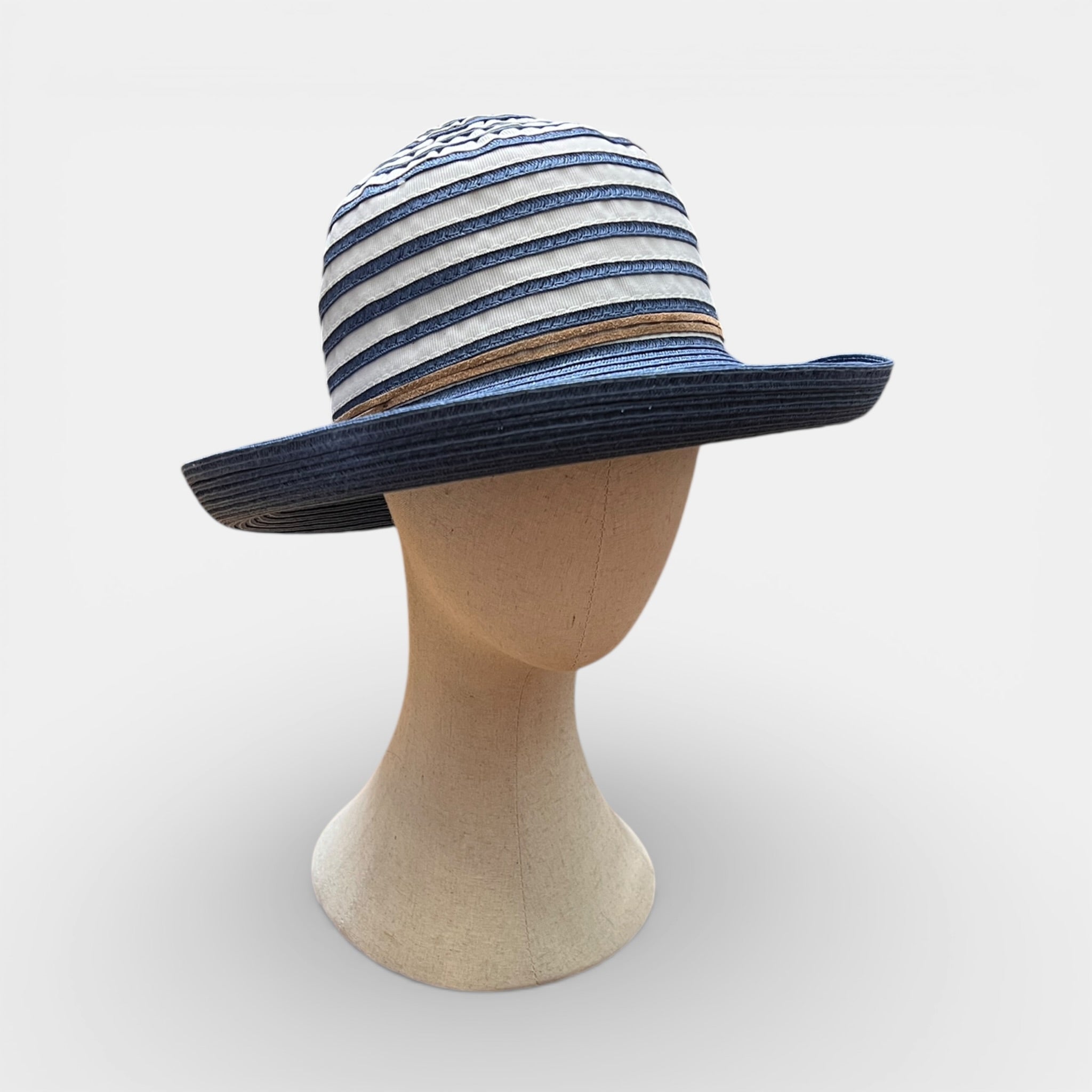 Cappello Da Donna Estivo In Tessuto E Papier Pieghevole