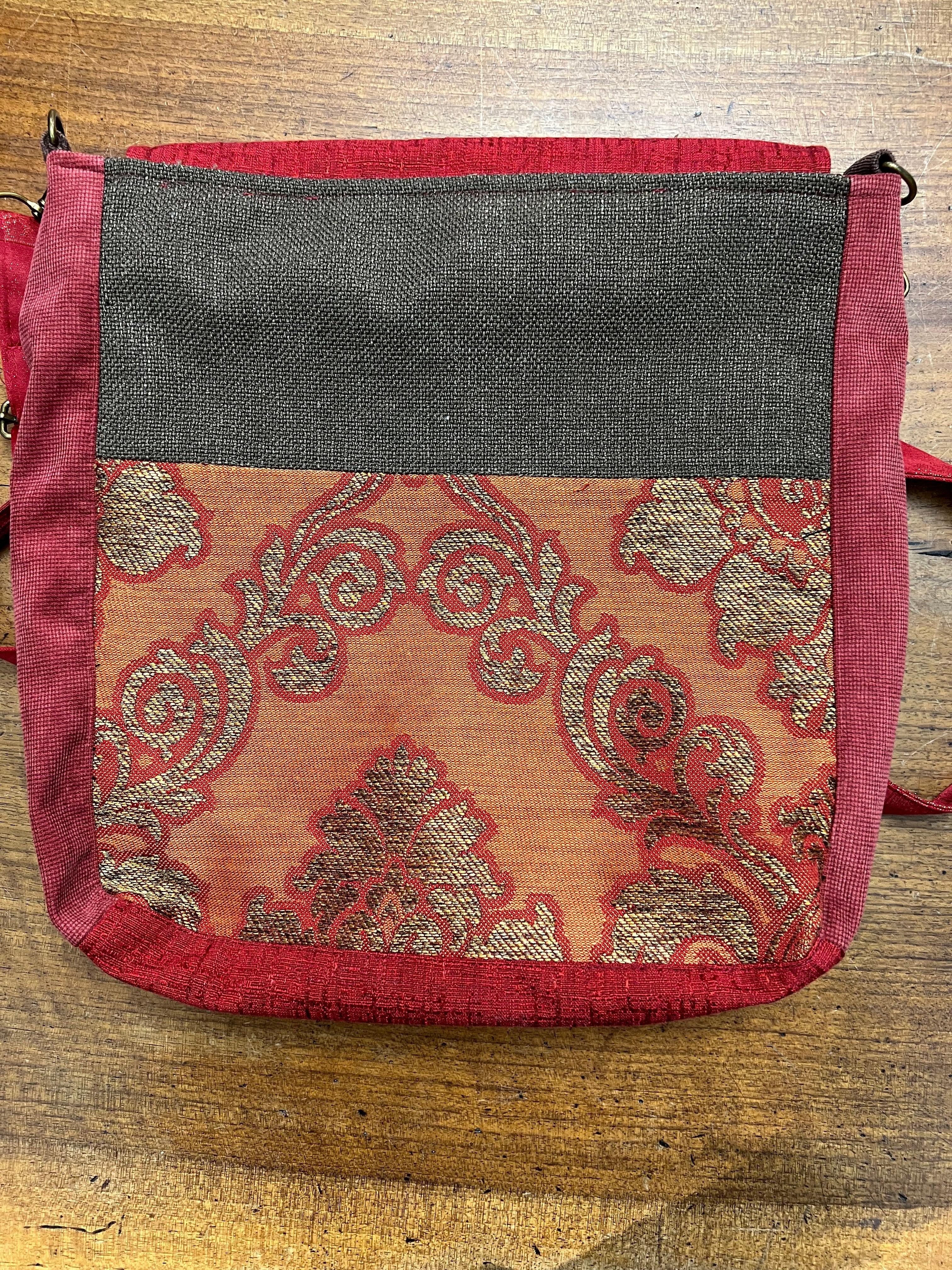 Borsa Patchwork Rossa In Tessuto Damascato