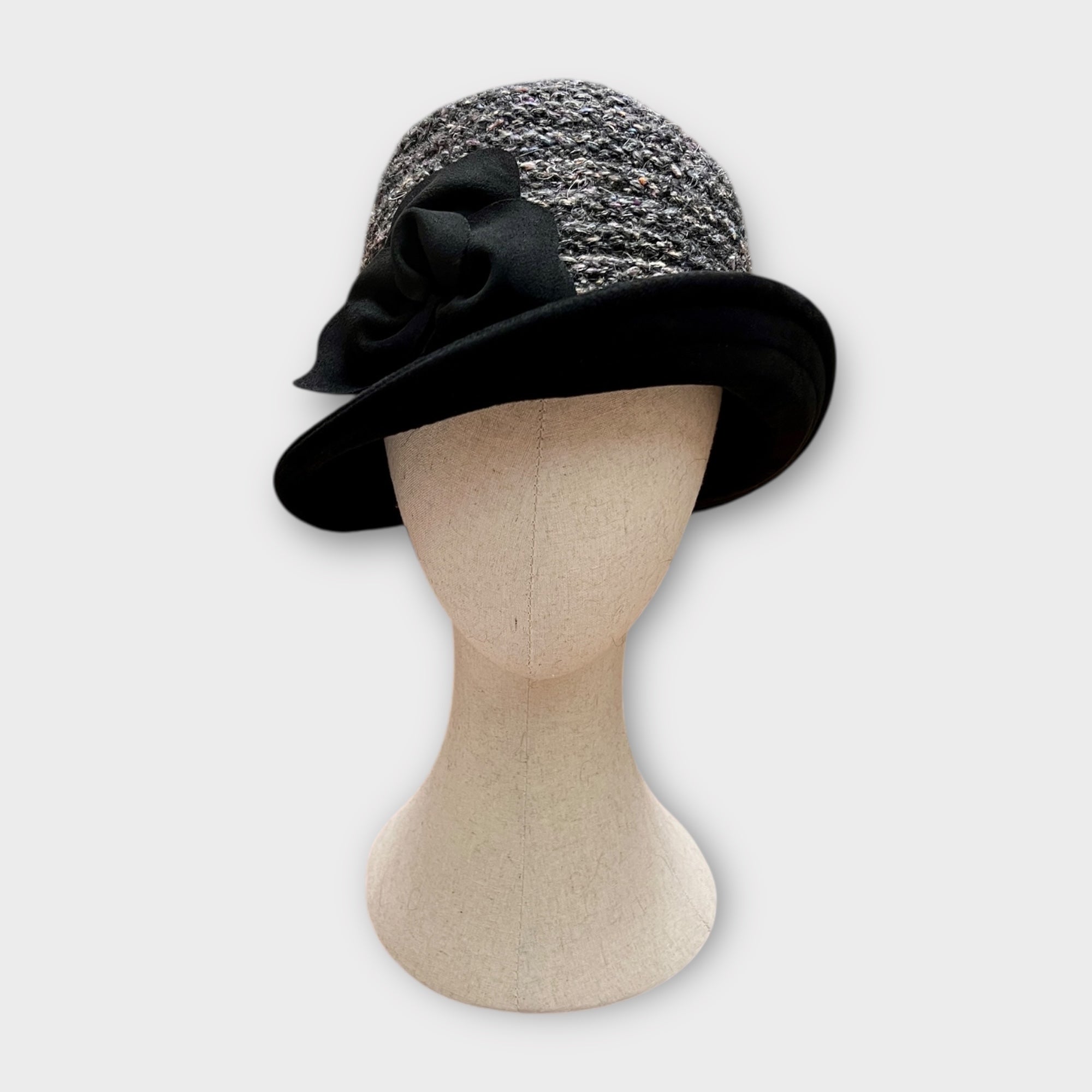 Cappello Cloche Invernale Con Fiore Pieghevole