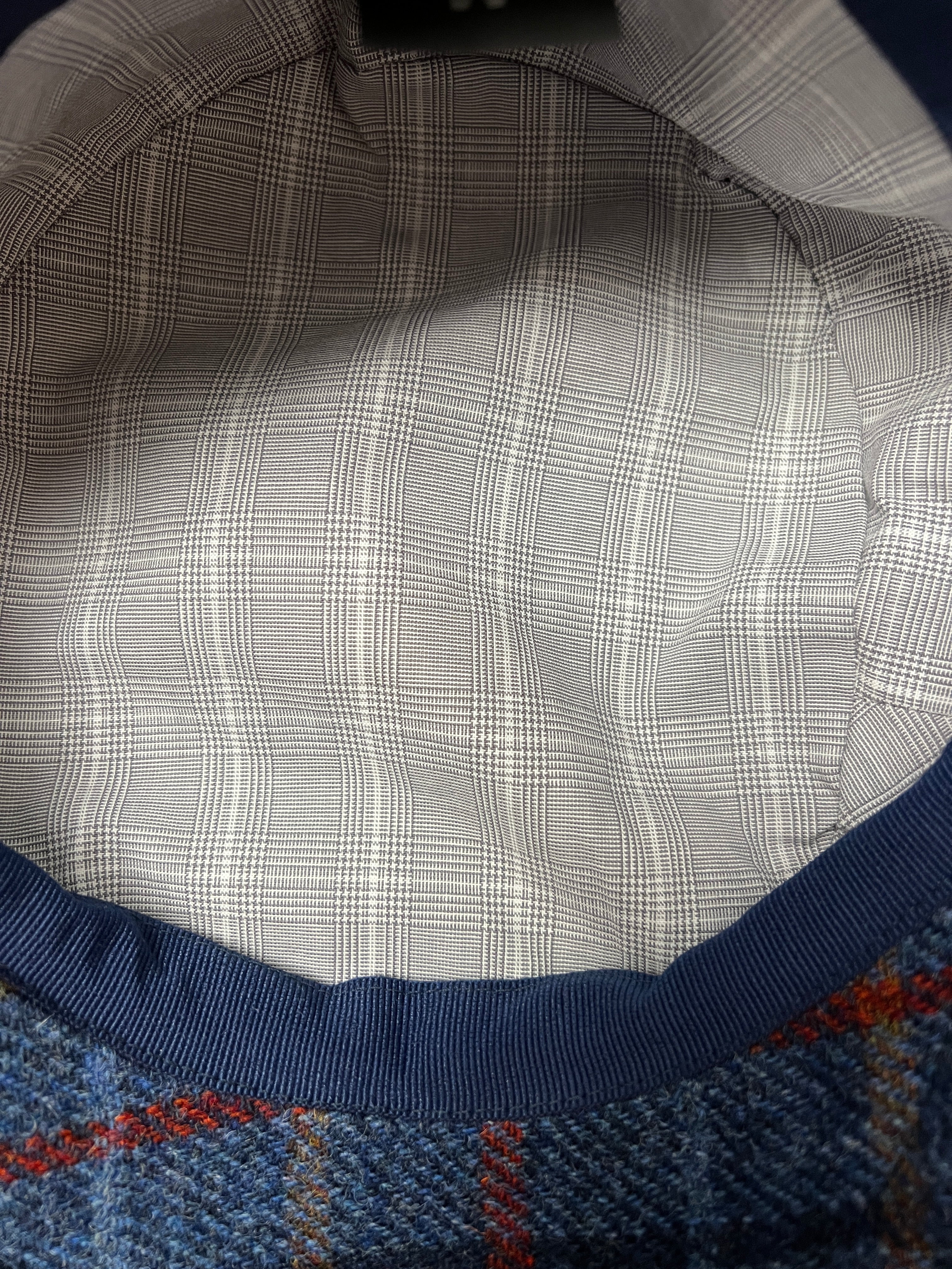 Coppola Invernale In Pura Lana Blu Tartan