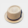 Cappello Pork Pie In Paglia Con Nastro Bicolor e Piuma Blu - Cappelleria Bacca