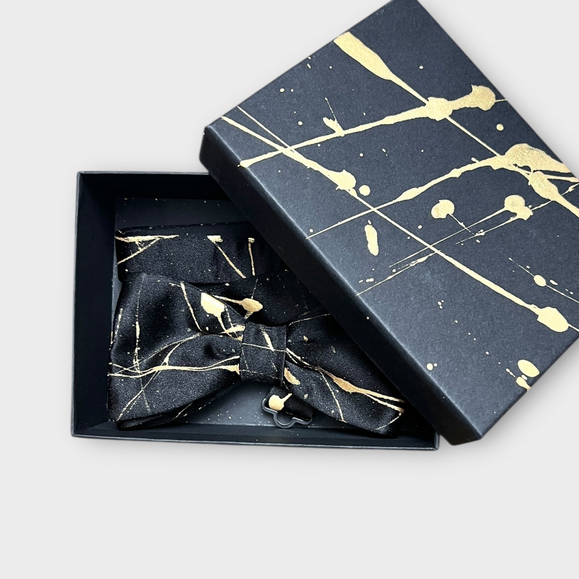 Papillon In Seta Dipinta A  Mano Mamiki