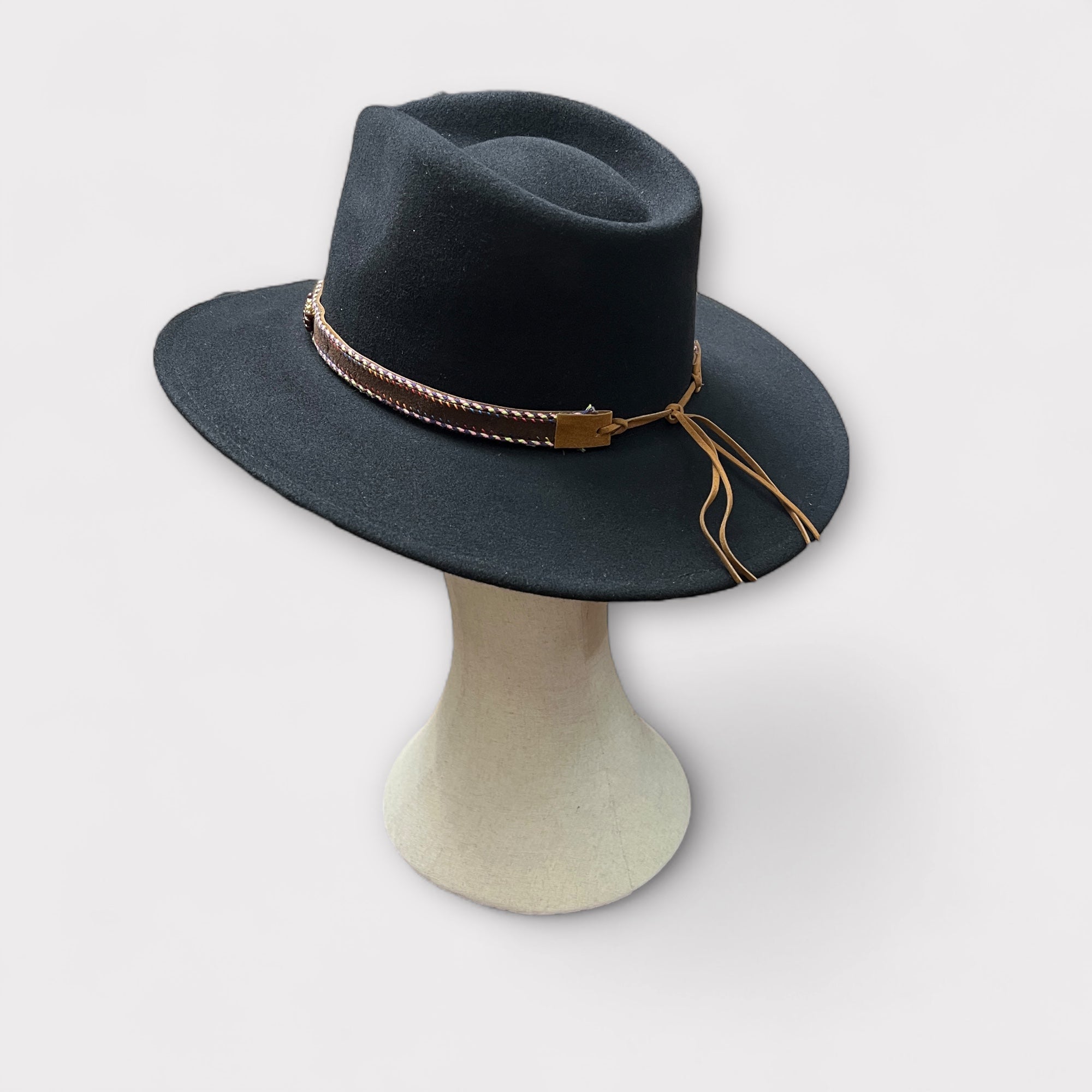 Cappello Unisex Ala Dritta In Feltro Di Lana Merinos