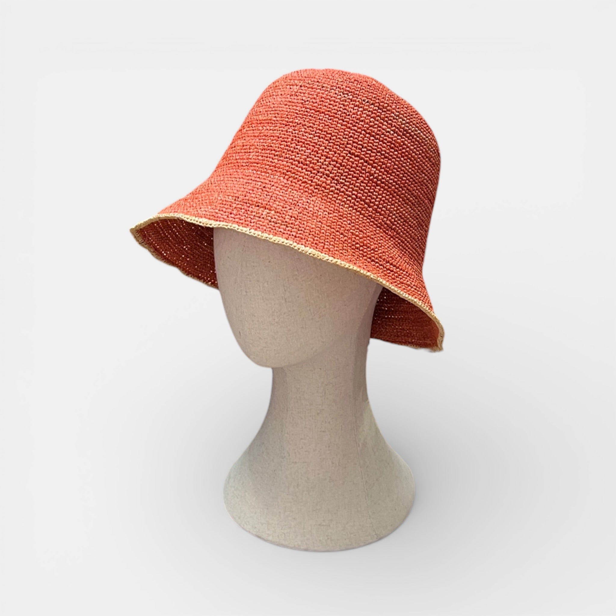 Cappello Donna Cloche in Raffia Crochet Fatto a Mano - Cappelleria Bacca