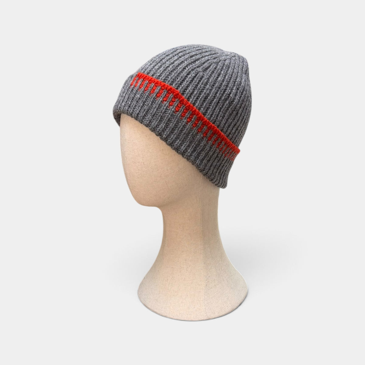 Berretto Con Risvolto In Pura Lana e Cashmere Aran- Motivo Ricamo - Cappelleria Bacca