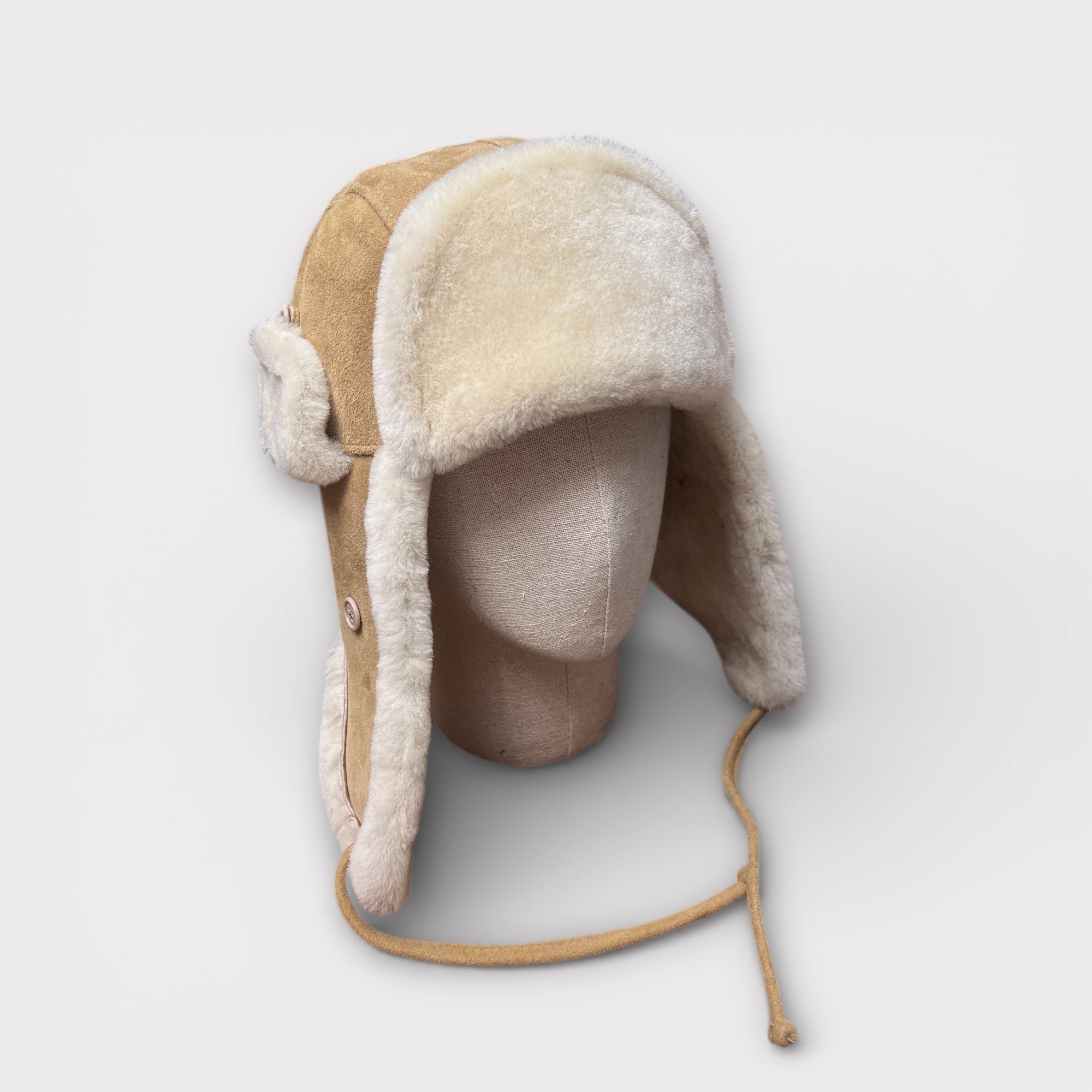 Colbacco Con Para Orecchie In pelle E Pelliccia Di Montone