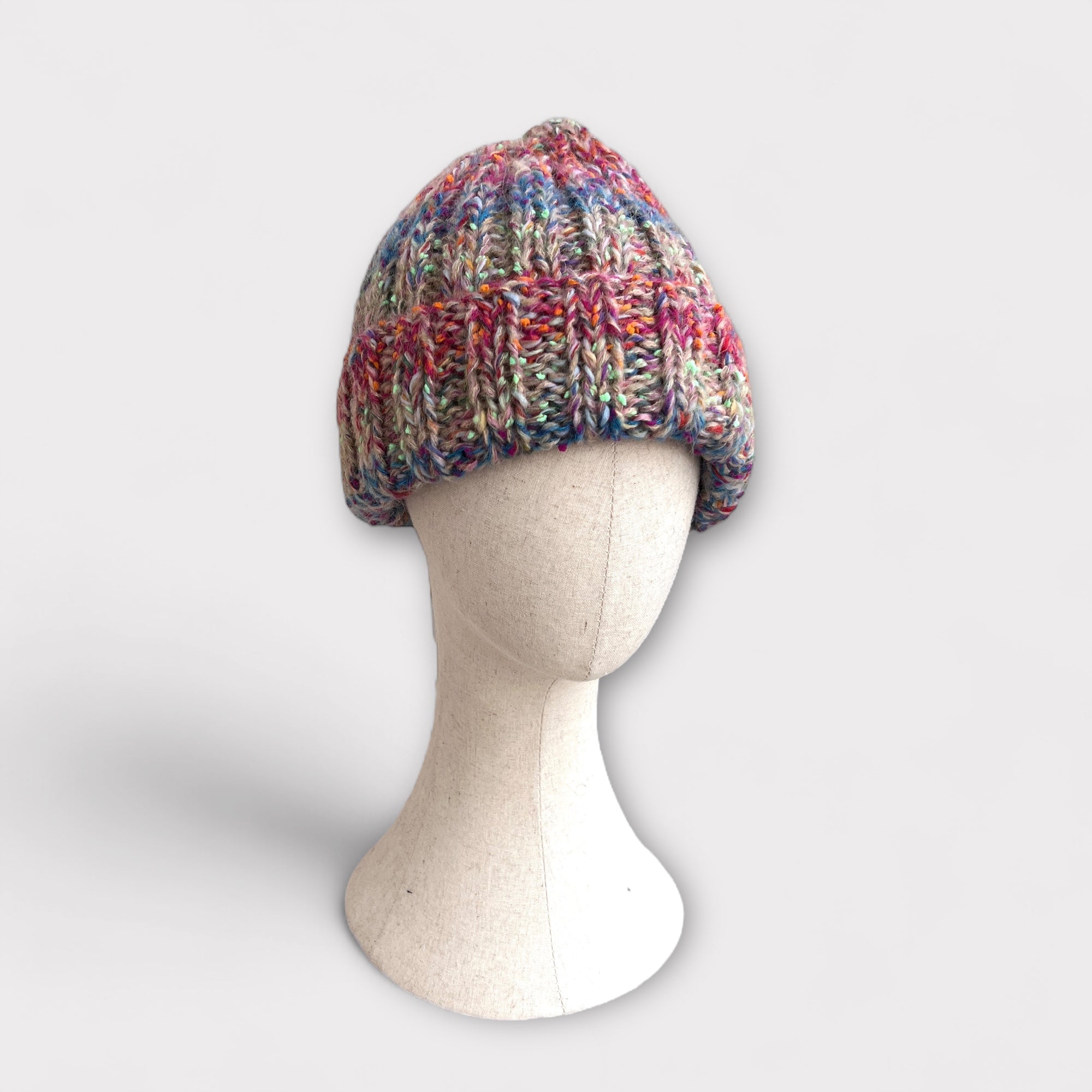 Berretto Beanie Fatto a Mano In Lana Grevi