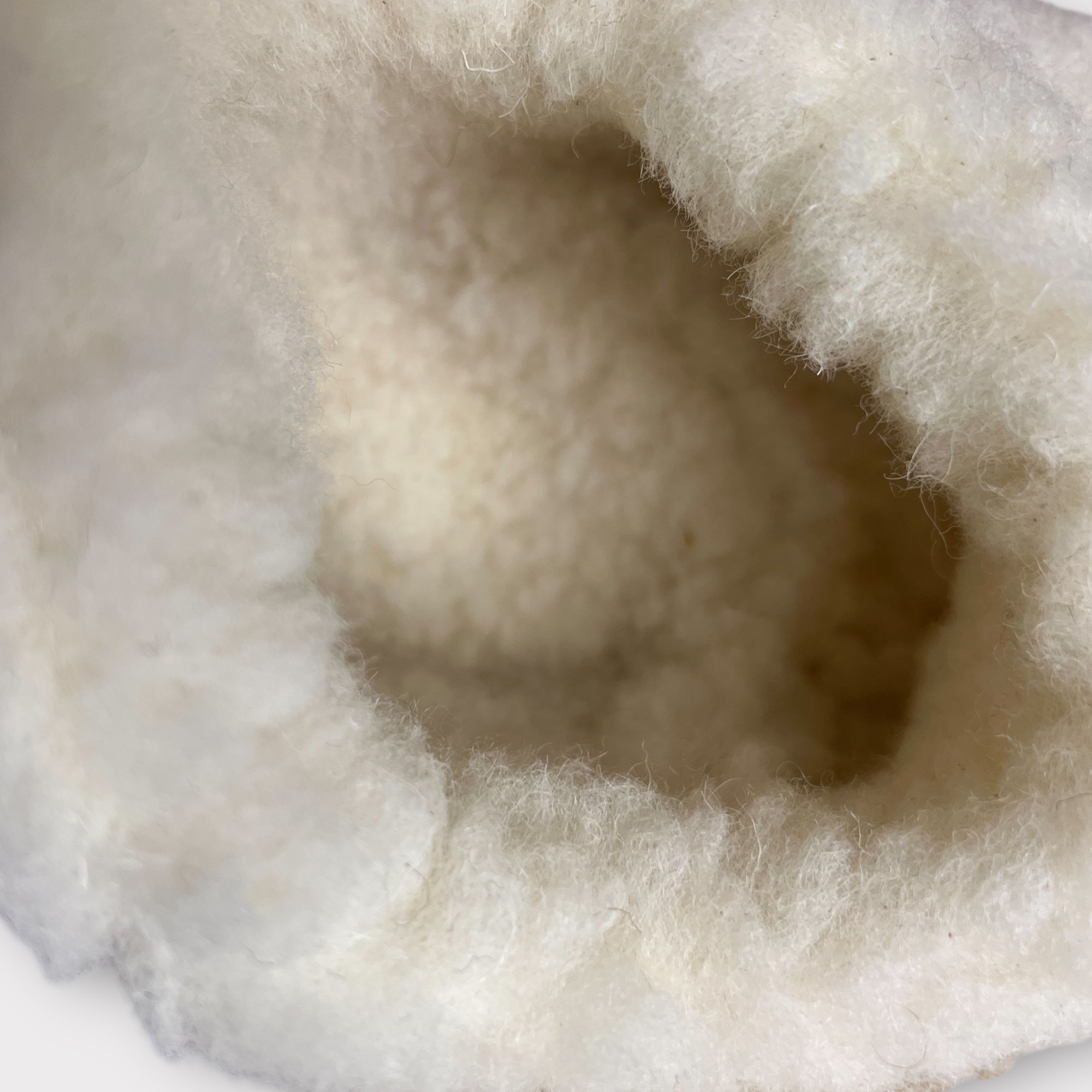 Slippers Chiuse In Pura Lana Con Suola In Suede