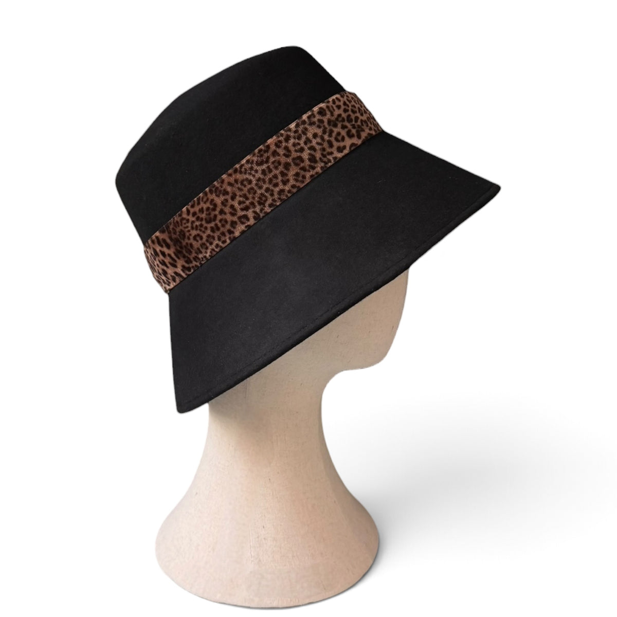 Cappello Donna In Feltro Di Lana Merino Idrorepellente Con Nastro In Velluto Stampa Animalier - Ala 9 cm