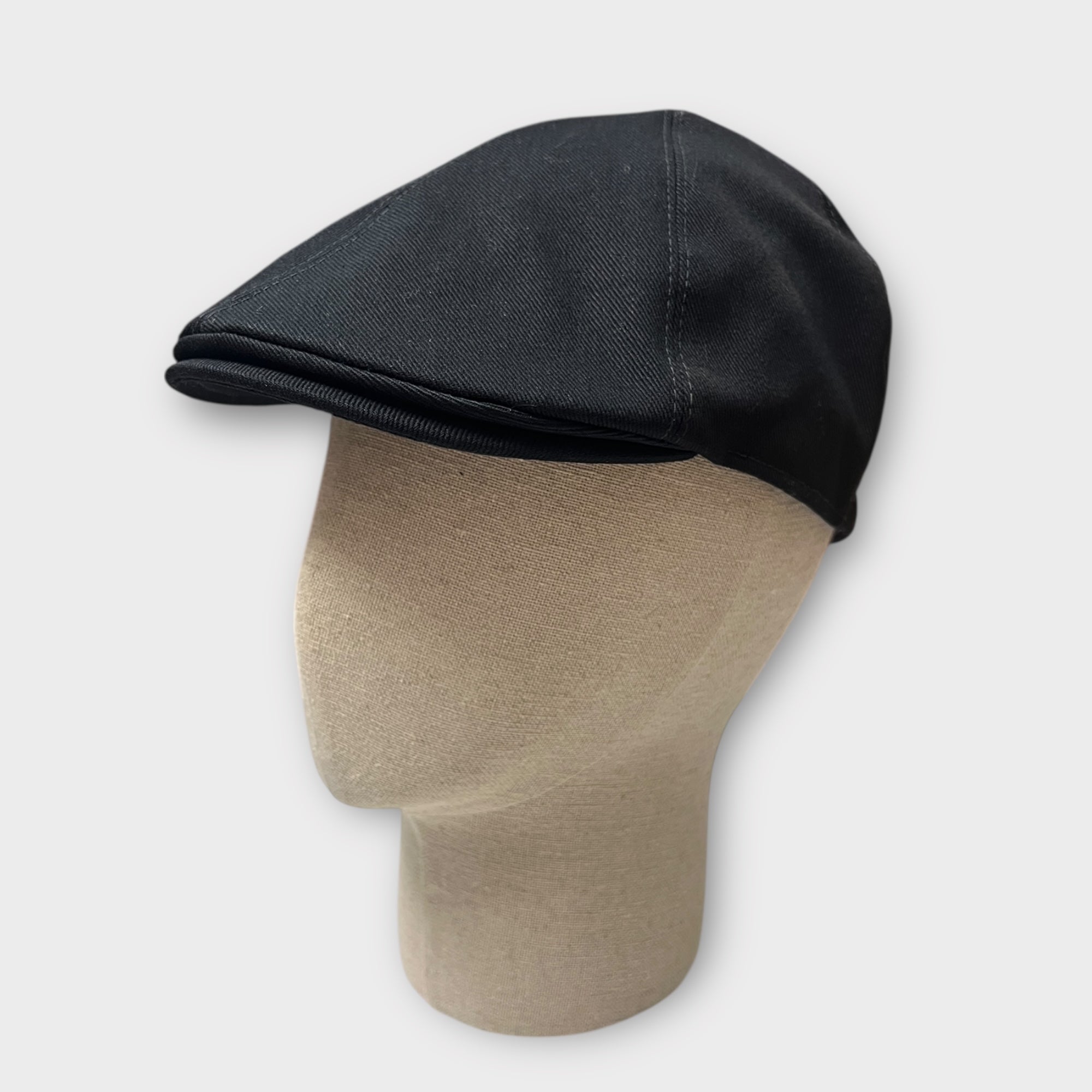 Coppola Invernale Becco In Cotone Nero Fodera in Pile