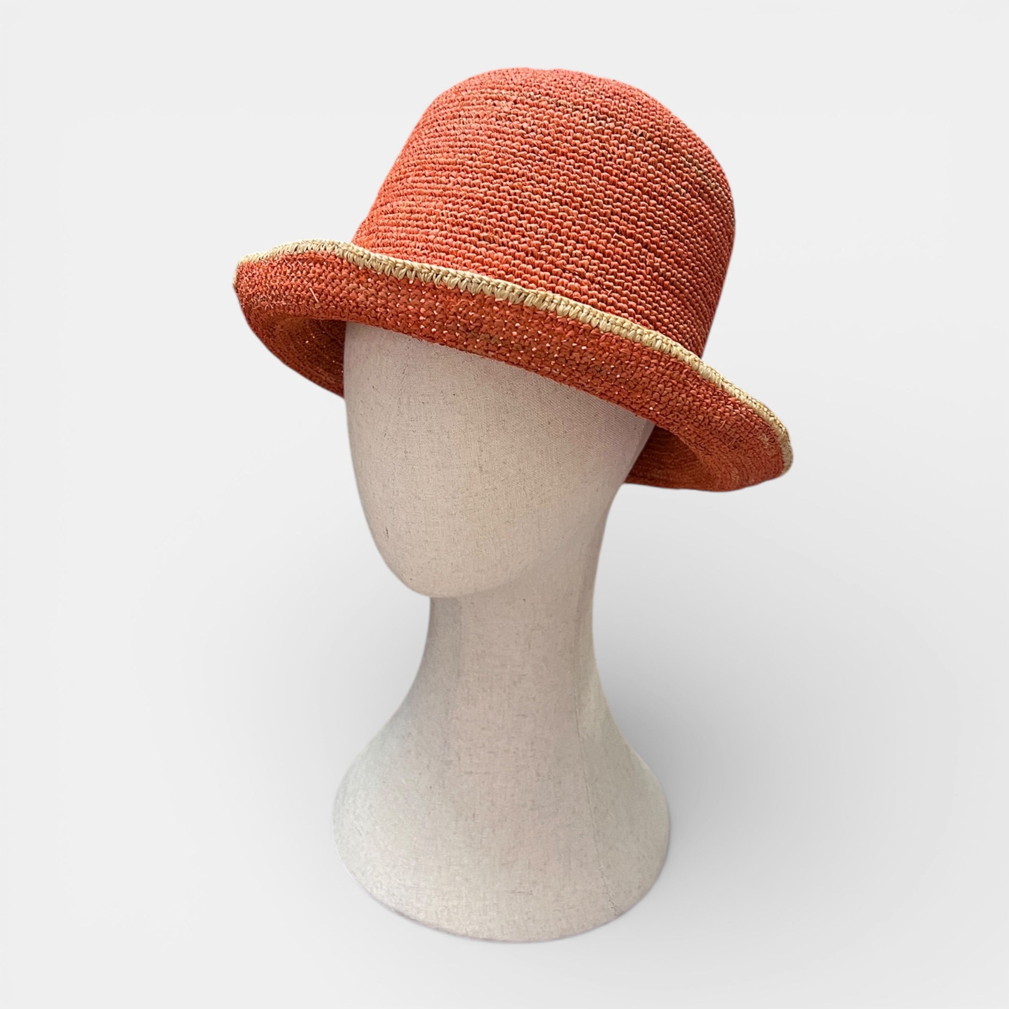 Cappello Donna Cloche in Raffia Crochet Fatto a Mano - Cappelleria Bacca