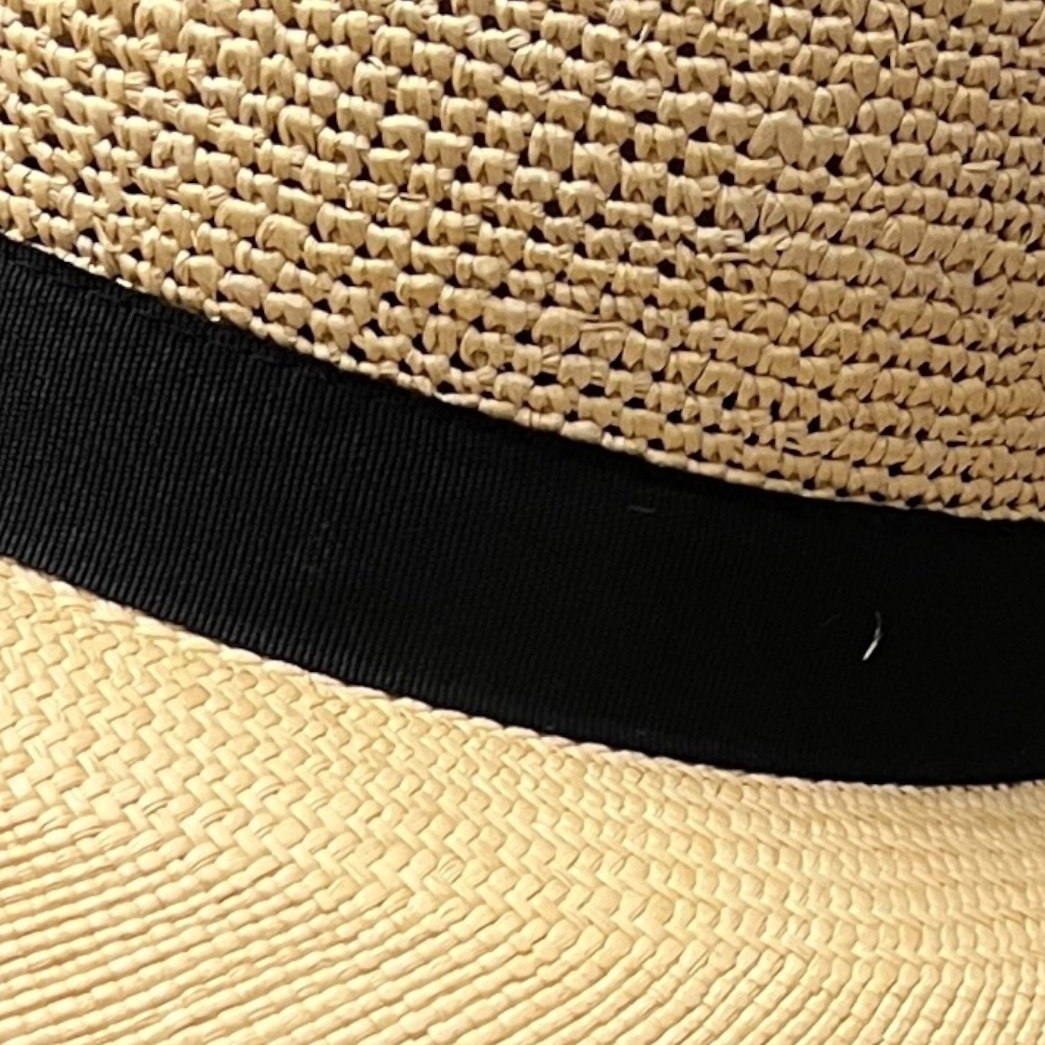 Cappello Panama In Paglia Intrecciata Con Fiocco Nero