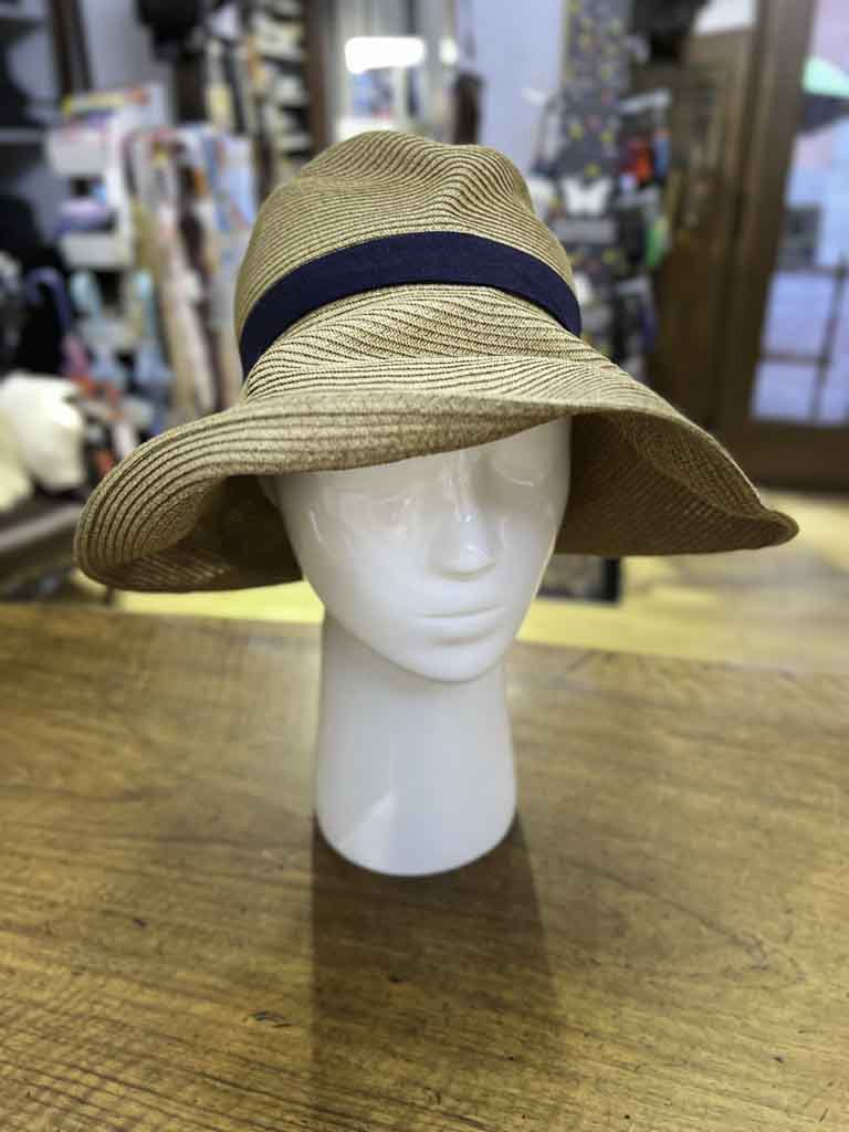 Cappello giapponese mature ha 