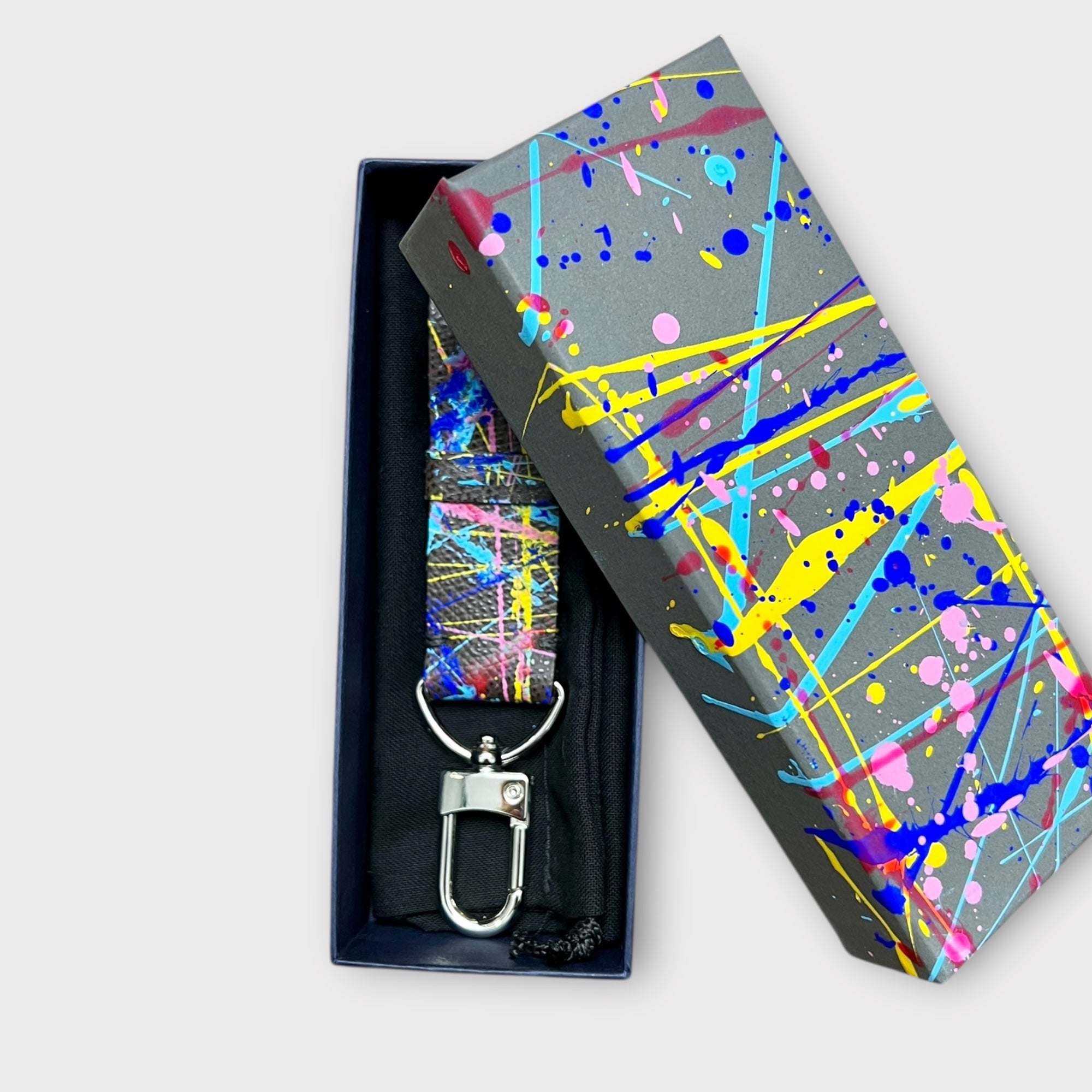 Portachiavi In Pelle Dipinta A Mano