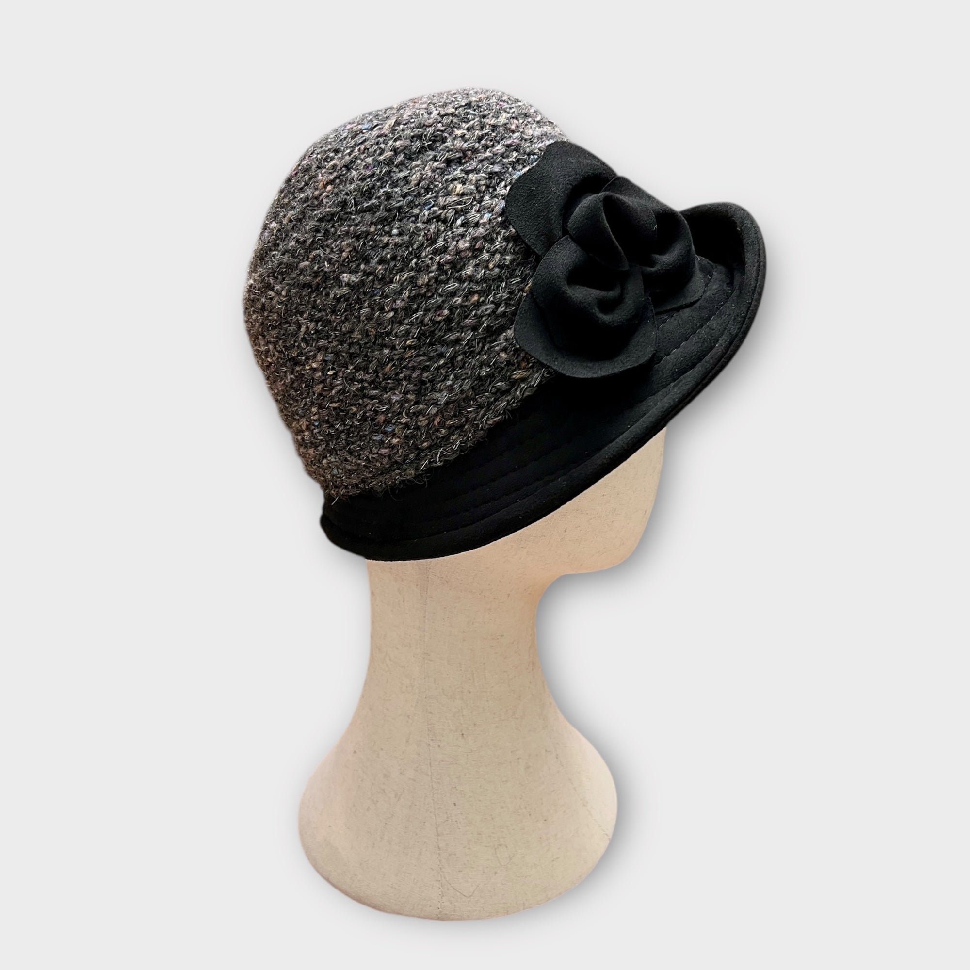 Cappello Cloche Invernale Con Fiore Pieghevole