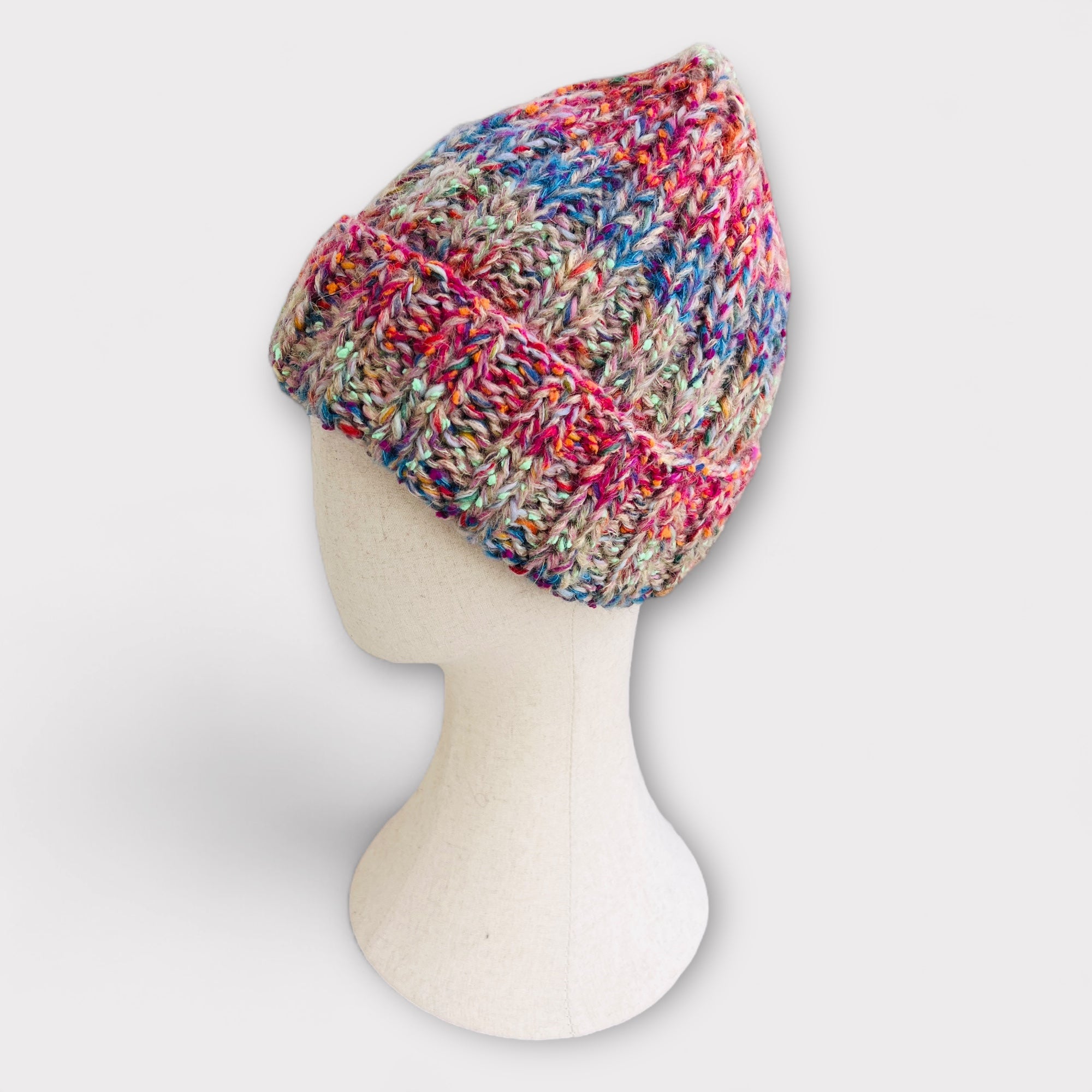 Berretto Beanie Fatto a Mano In Lana Grevi