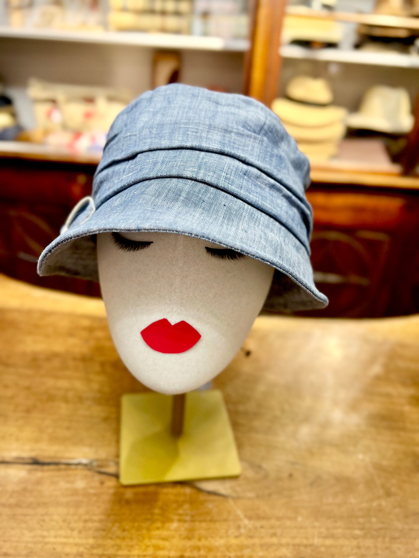 Cappello Cloche Da Donna In Lino Color Jeans